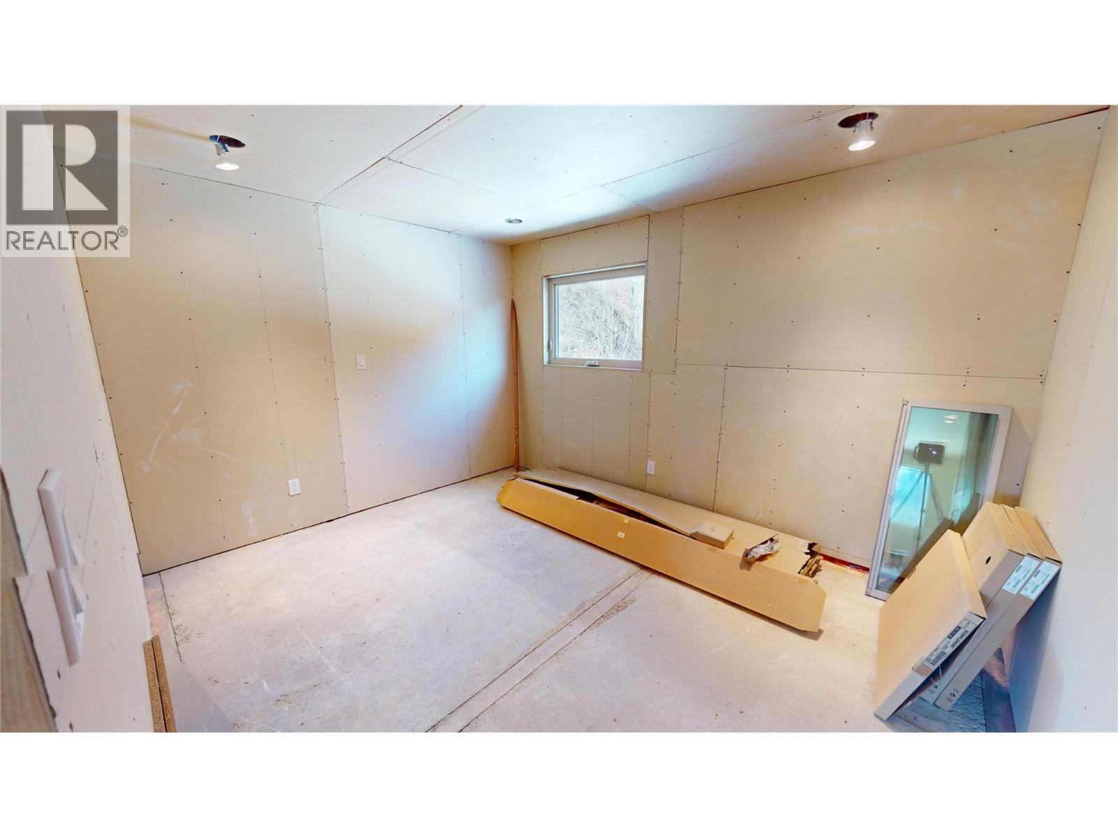 3982 Mcgiverin Road, Fernie, British Columbia  V0B 1M4 - Photo 49 - 10375535