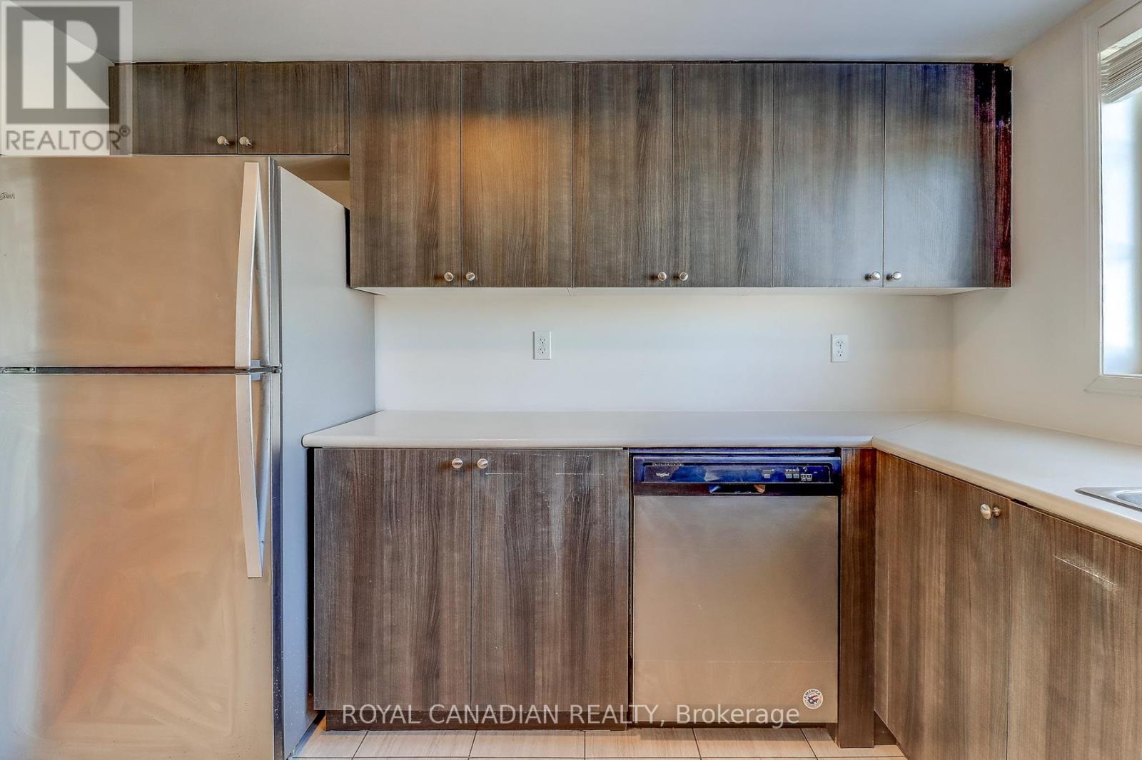 2677 Deputy Minister Path, Oshawa, Ontario  L1L 0M7 - Photo 12 - E12779436