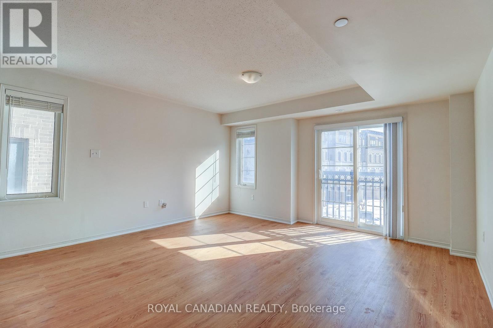 2677 Deputy Minister Path, Oshawa, Ontario  L1L 0M7 - Photo 6 - E12779436