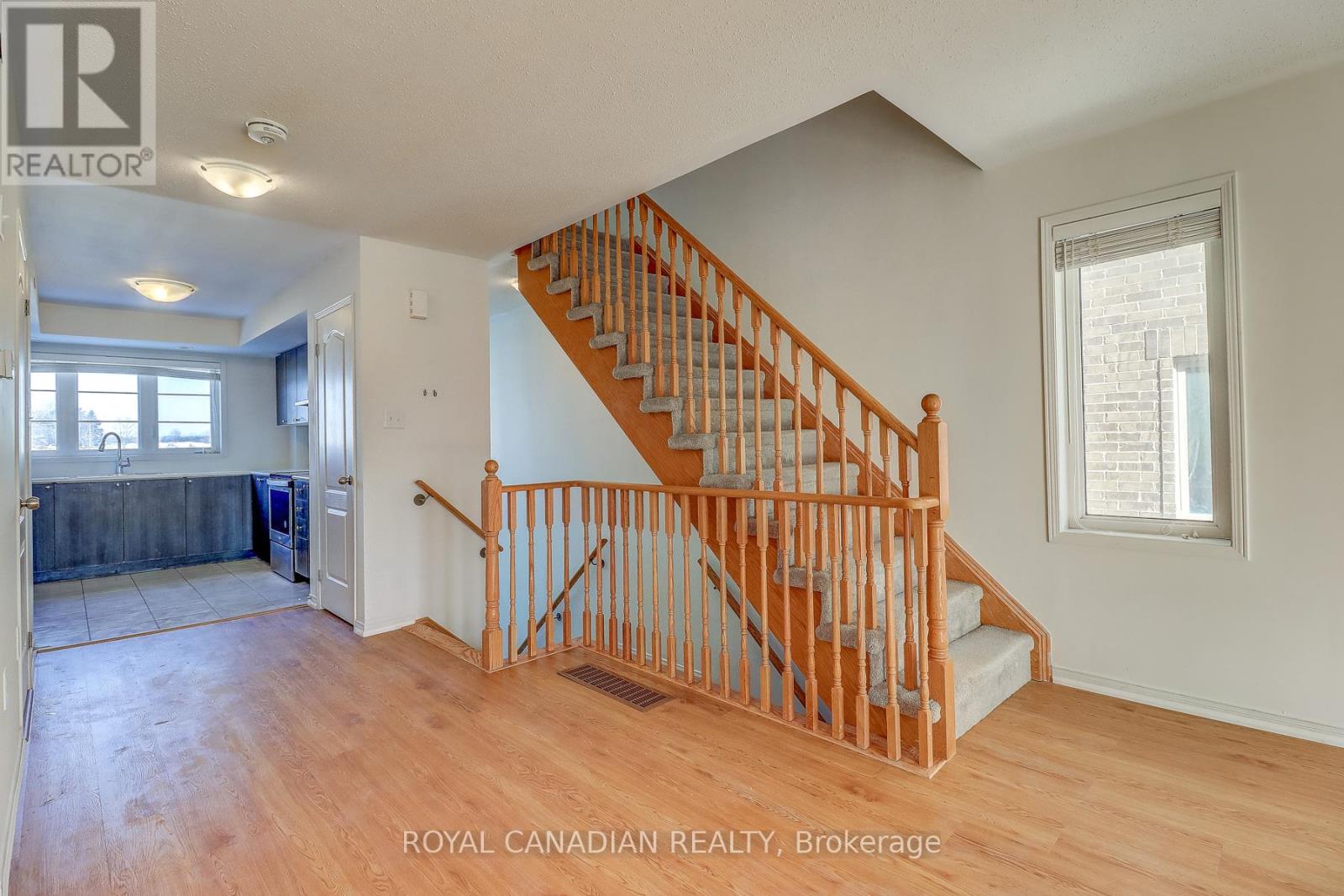 2677 Deputy Minister Path, Oshawa, Ontario  L1L 0M7 - Photo 8 - E12779436