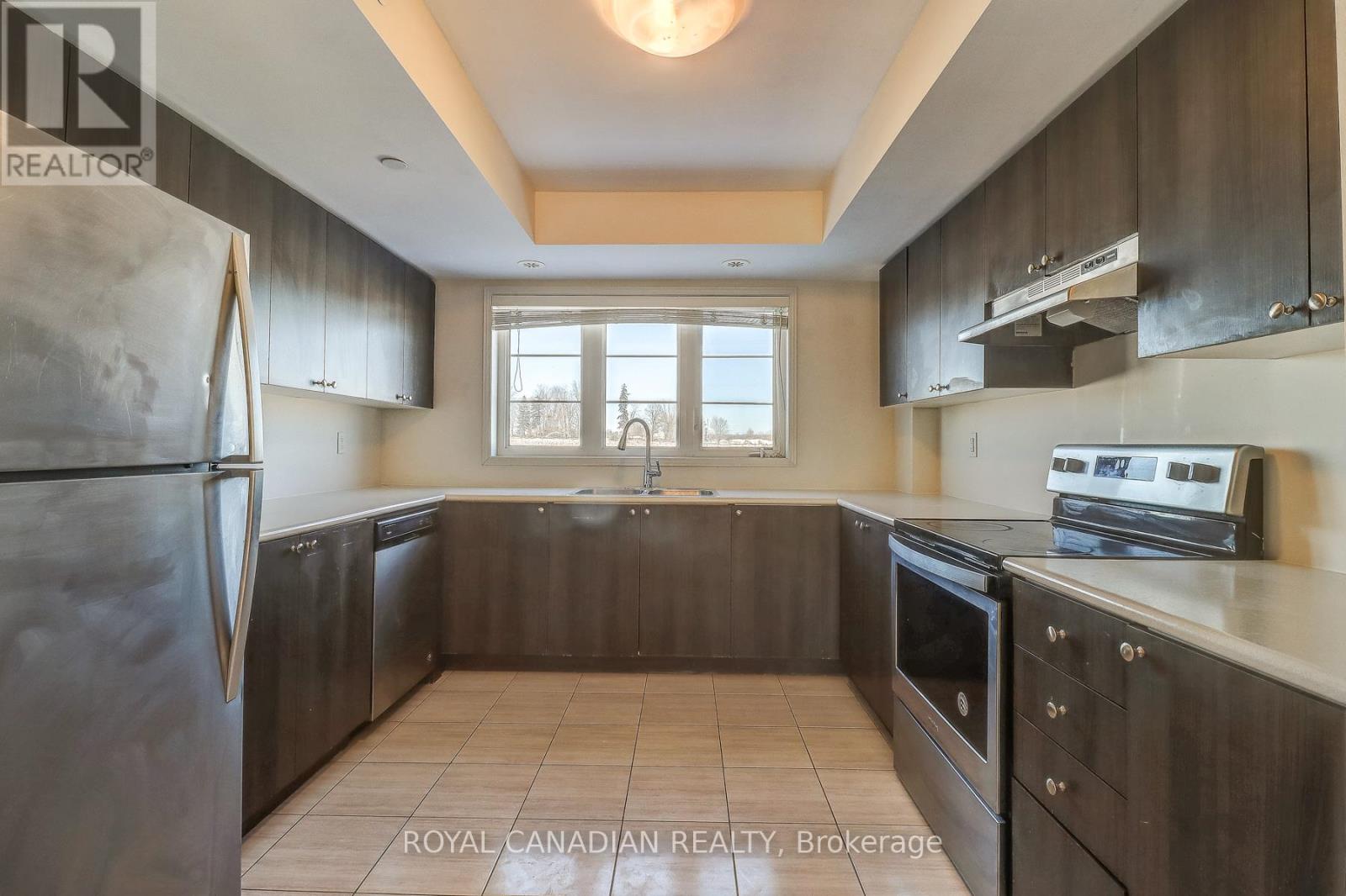 2677 Deputy Minister Path, Oshawa, Ontario  L1L 0M7 - Photo 9 - E12779436