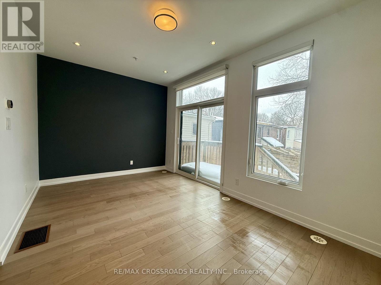 12 Vince Avenue, Toronto, Ontario  M4L 0A6 - Photo 24 - E12779486