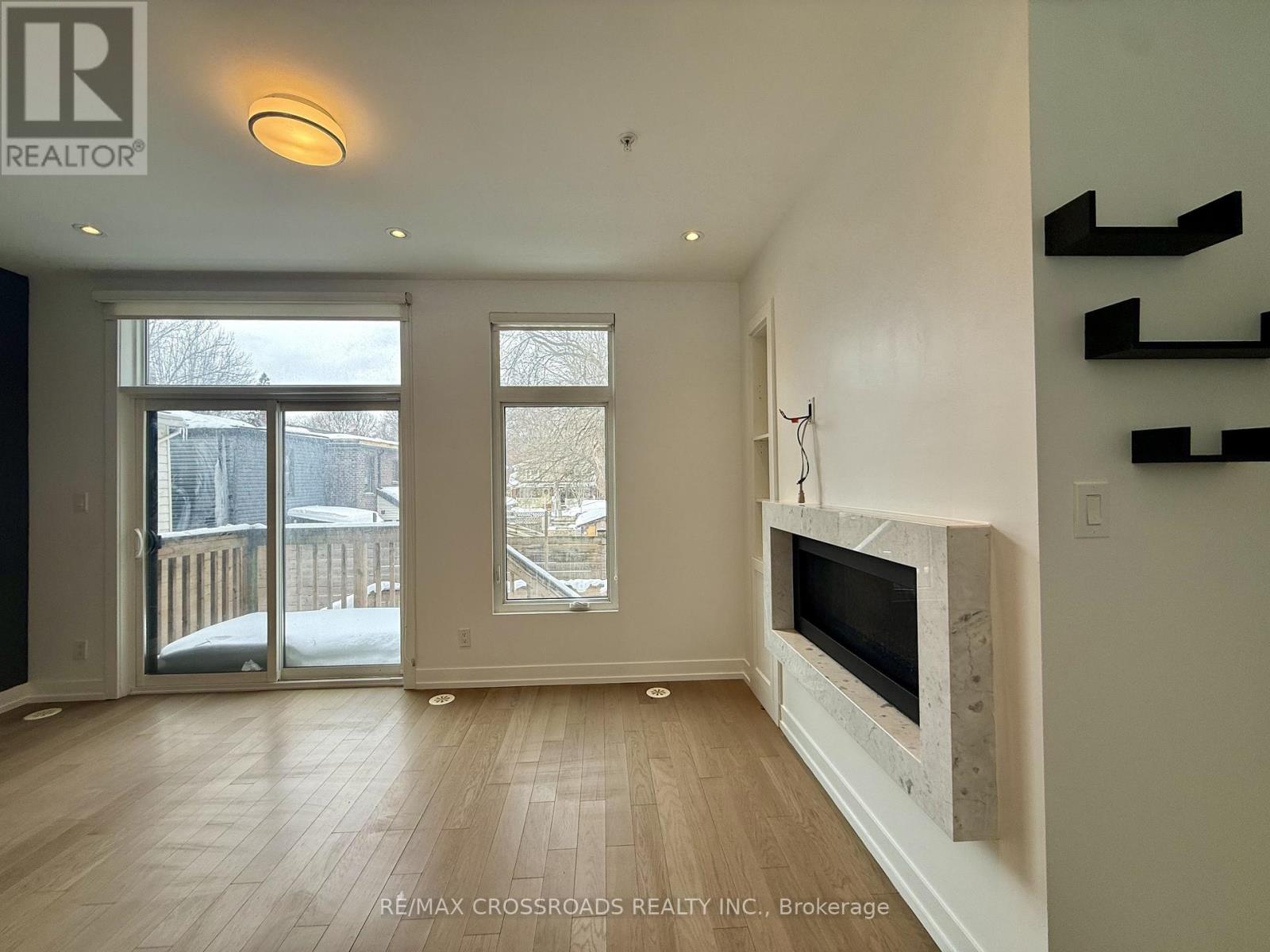 12 Vince Avenue, Toronto, Ontario  M4L 0A6 - Photo 25 - E12779486