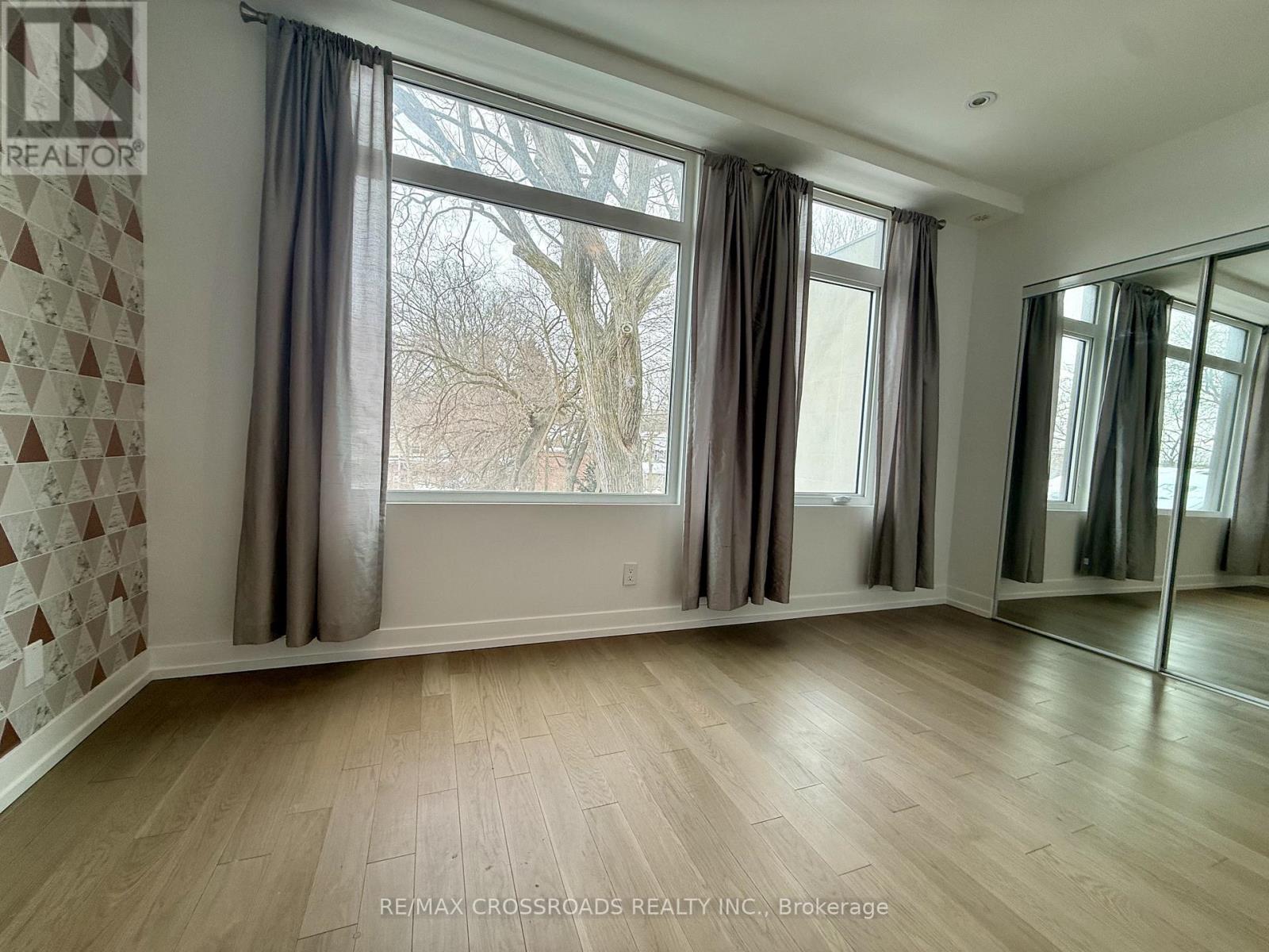 12 Vince Avenue, Toronto, Ontario  M4L 0A6 - Photo 31 - E12779486