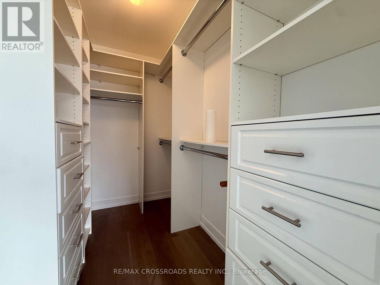 12 Vince Avenue, Toronto, Ontario  M4L 0A6 - Photo 35 - E12779486