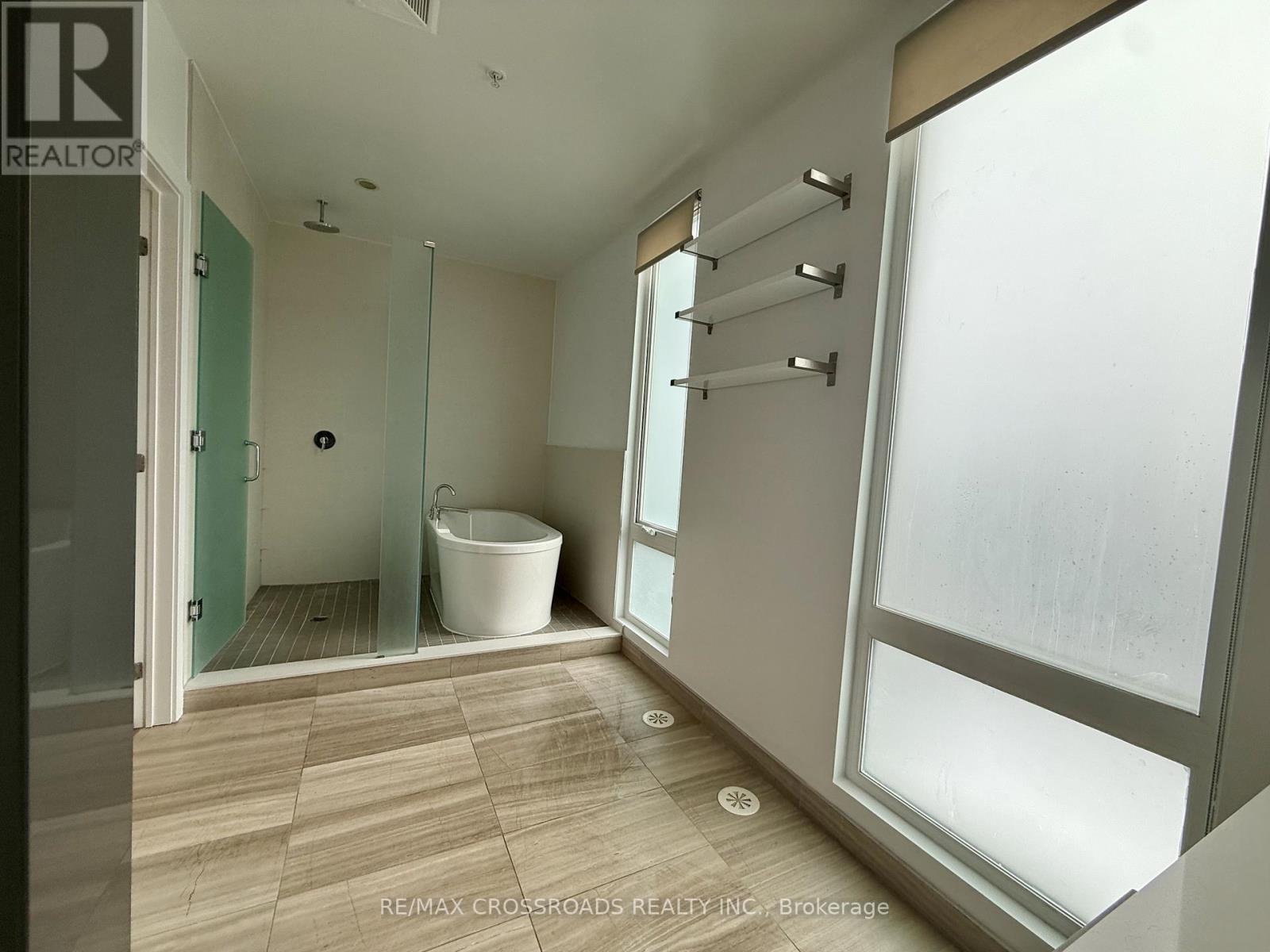 12 Vince Avenue, Toronto, Ontario  M4L 0A6 - Photo 37 - E12779486