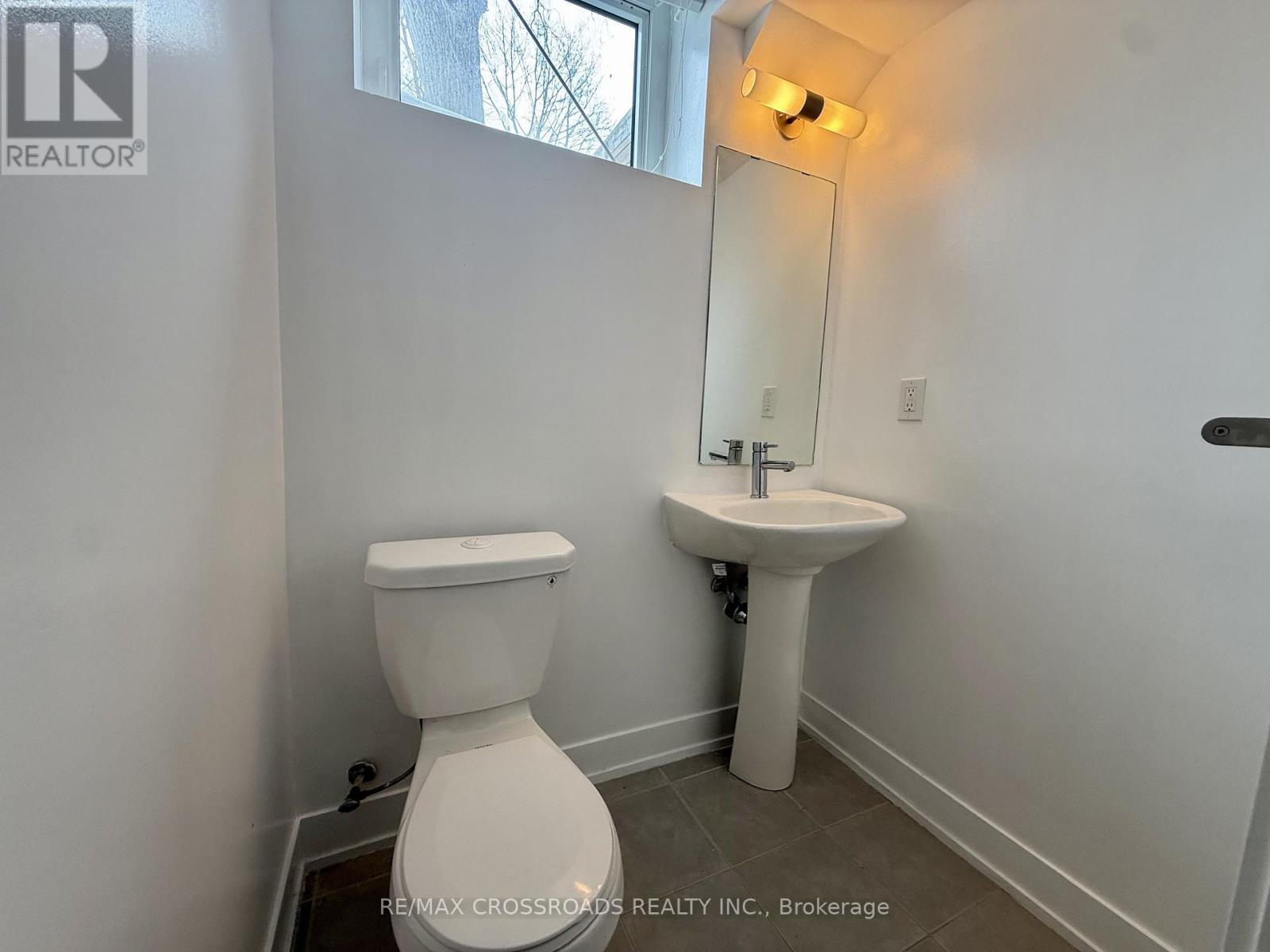 12 Vince Avenue, Toronto, Ontario  M4L 0A6 - Photo 39 - E12779486