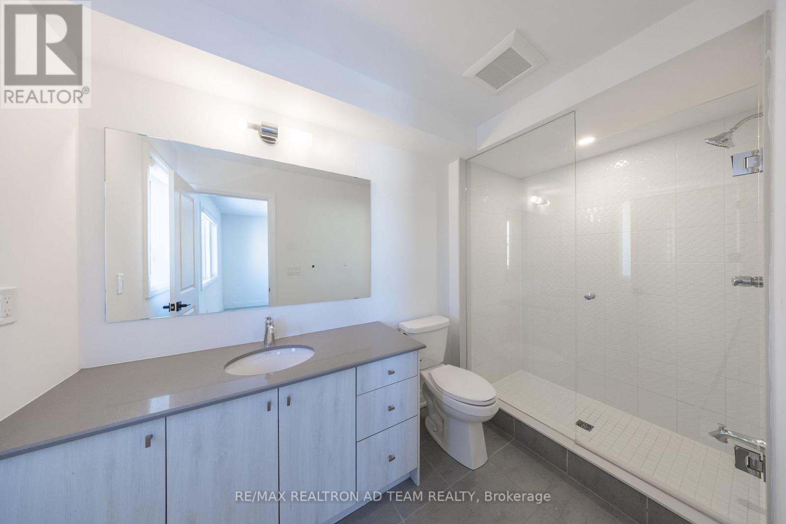 972 Crowsnest Hollow Avenue, Pickering, Ontario  L1X 0P4 - Photo 14 - E12779584