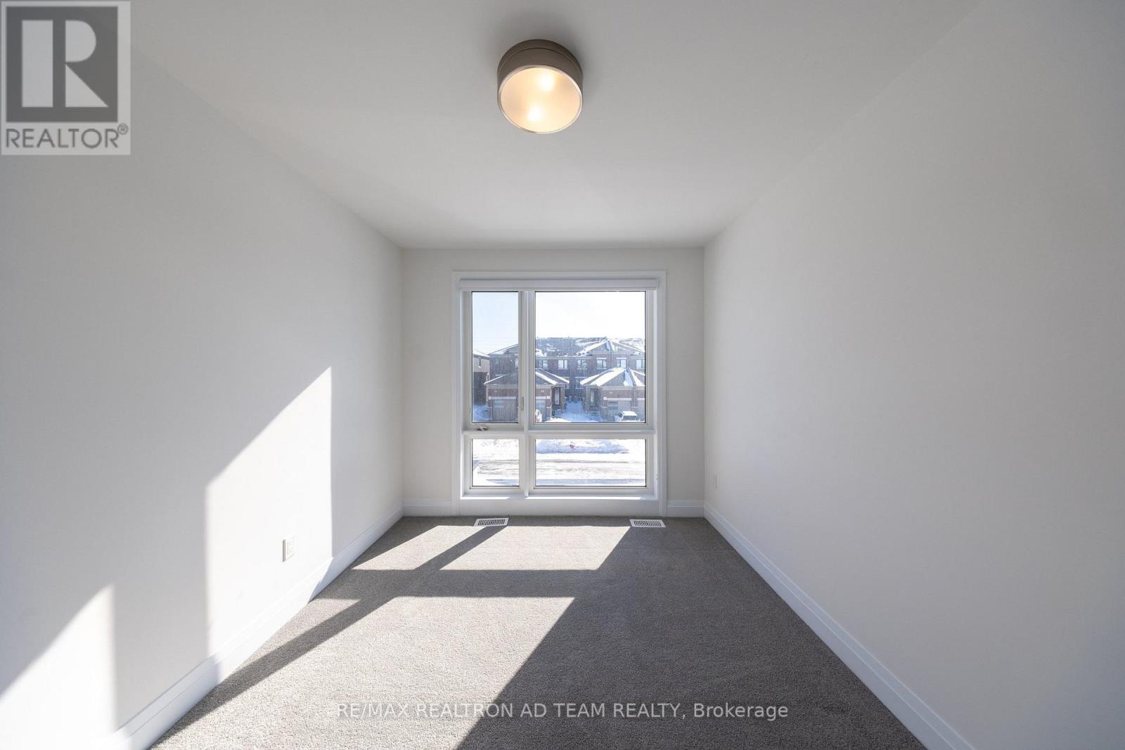 972 Crowsnest Hollow Avenue, Pickering, Ontario  L1X 0P4 - Photo 18 - E12779584