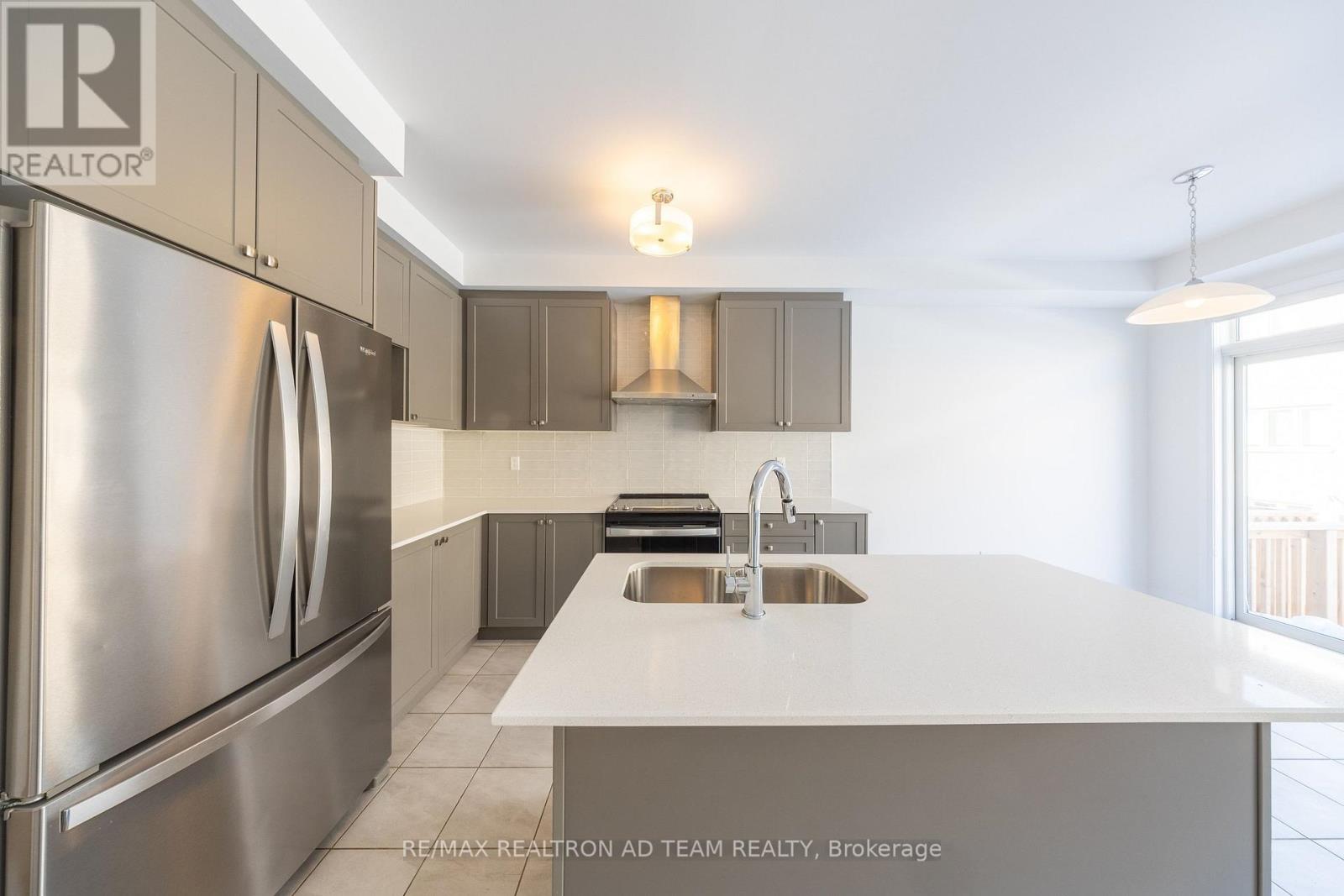 972 Crowsnest Hollow Avenue, Pickering, Ontario  L1X 0P4 - Photo 33 - E12779584