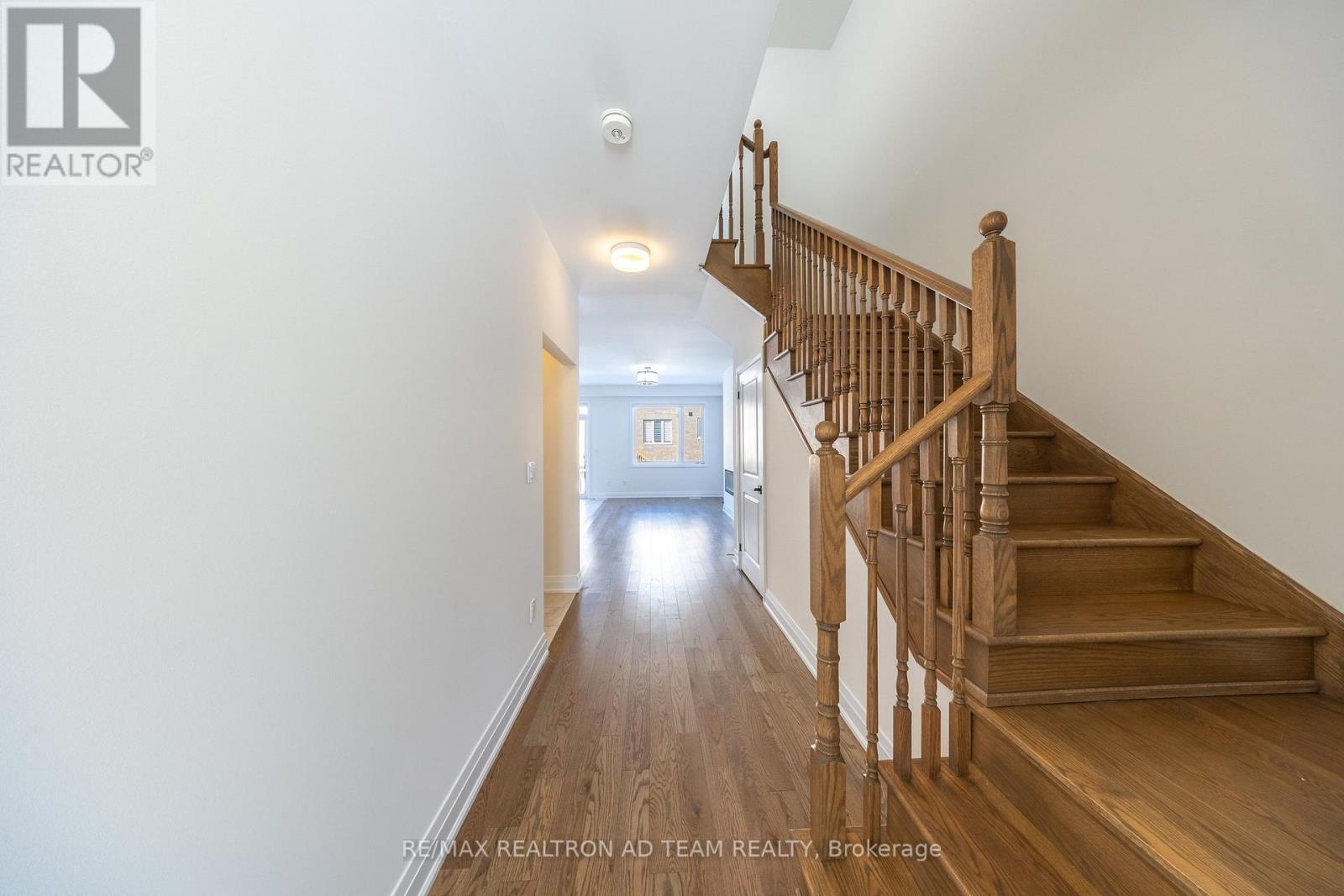 972 Crowsnest Hollow Avenue, Pickering, Ontario  L1X 0P4 - Photo 7 - E12779584