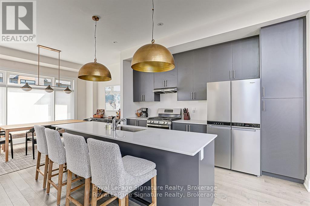 114 Clement Lane, Blue Mountains, Ontario  N0H 1J0 - Photo 4 - X12779558