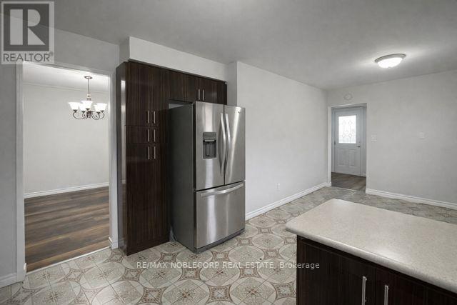 Upper - 7899 Martin Grove Road, Vaughan, Ontario  L4L 2C9 - Photo 3 - N12779366