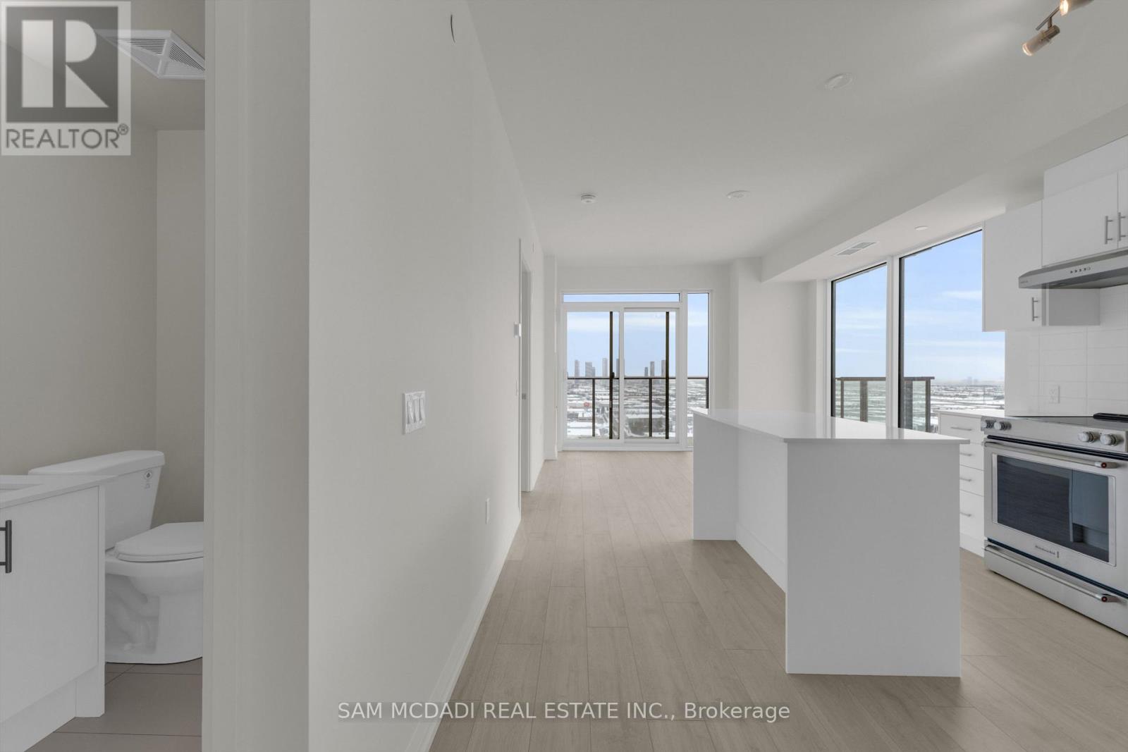 2205 - 27 Korda Gate, Vaughan, Ontario  L4K 0P6 - Photo 5 - N12779402