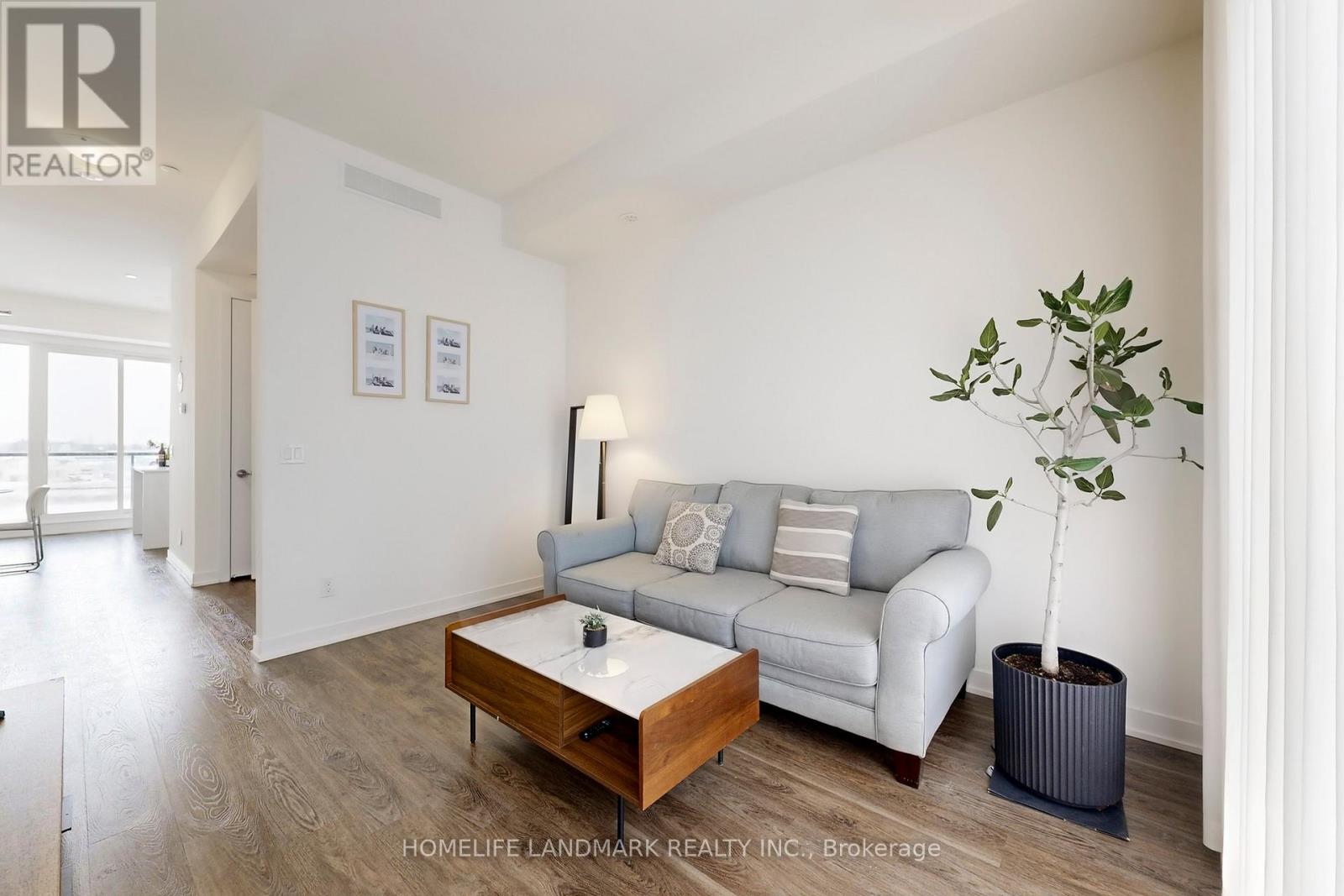 614 - 7 Steckley House Lane, Richmond Hill, Ontario  L4S 0N2 - Photo 6 - N12779442