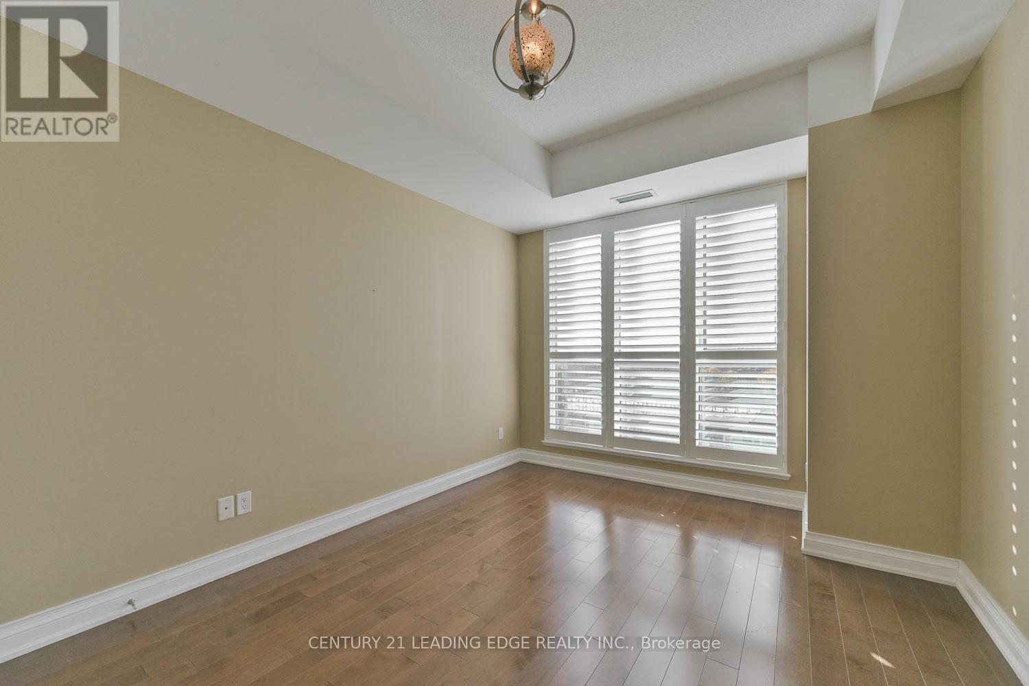 604 - 68 Main Street N, Markham (Old Markham Village), Ontario  L3P 0N5 - Photo 12 - N12779468