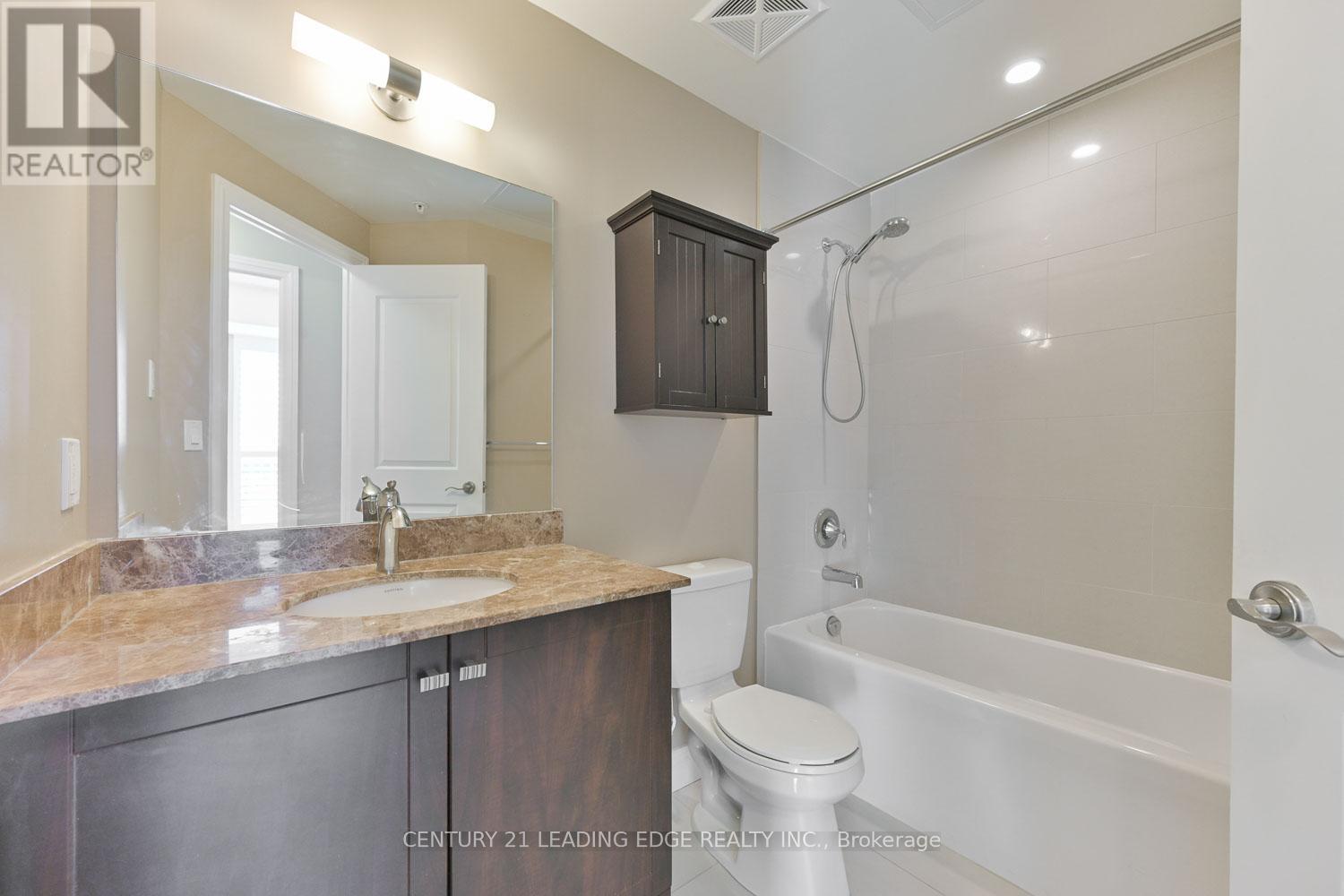 604 - 68 Main Street N, Markham (Old Markham Village), Ontario  L3P 0N5 - Photo 14 - N12779468