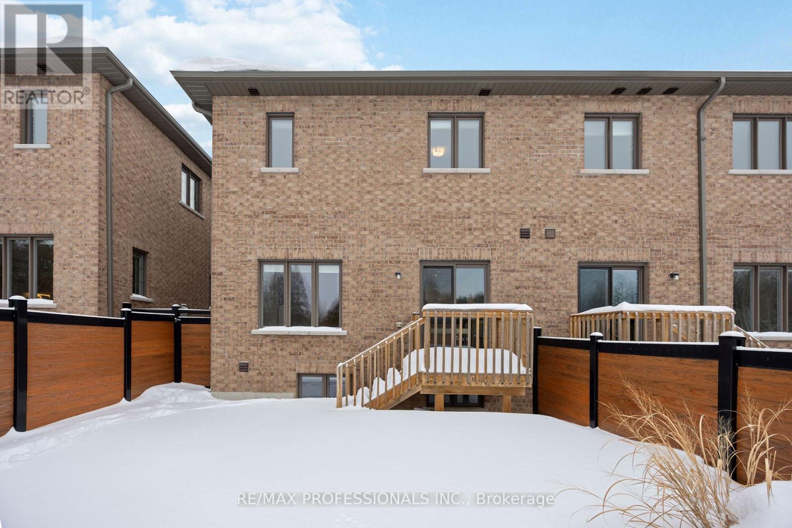 31 Gord Matthews Way, Uxbridge, Ontario L9P 0E9 - Photo 33 - N12779522