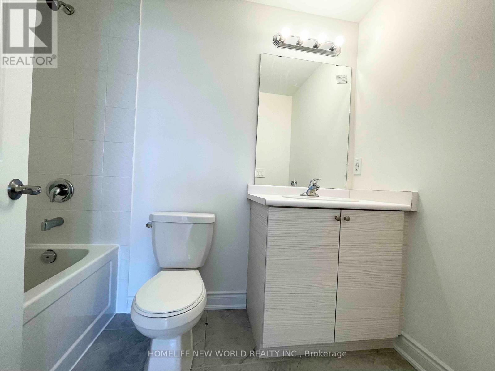 65 Schortinghuis Street, Georgina, Ontario  L0E 1R0 - Photo 15 - N12779578