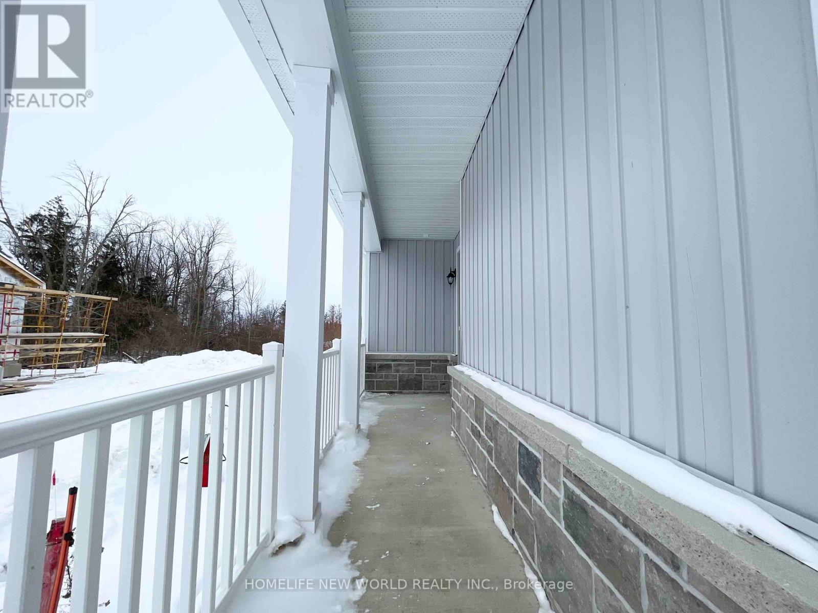 65 Schortinghuis Street, Georgina, Ontario  L0E 1R0 - Photo 2 - N12779578