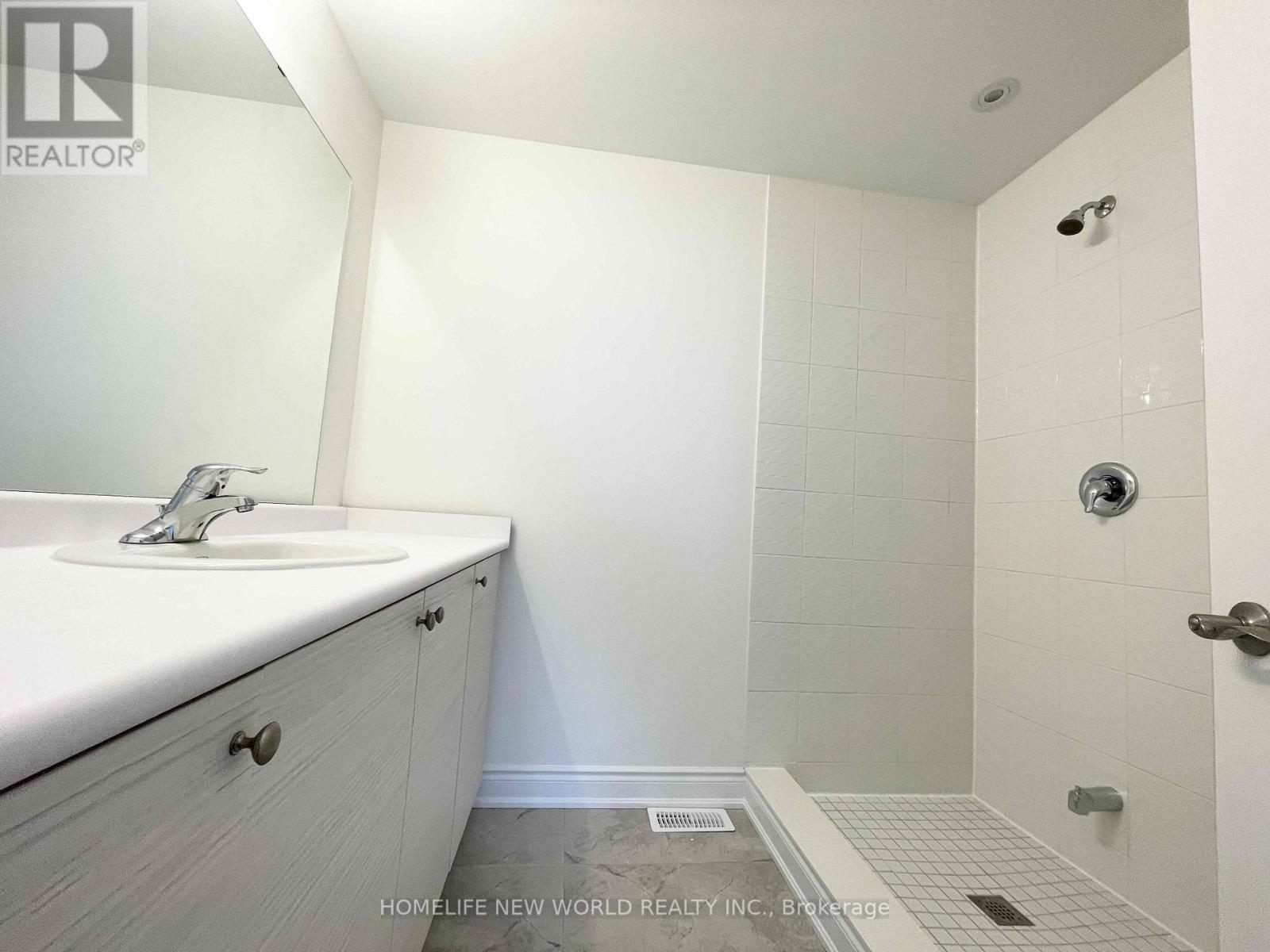 65 Schortinghuis Street, Georgina, Ontario  L0E 1R0 - Photo 24 - N12779578