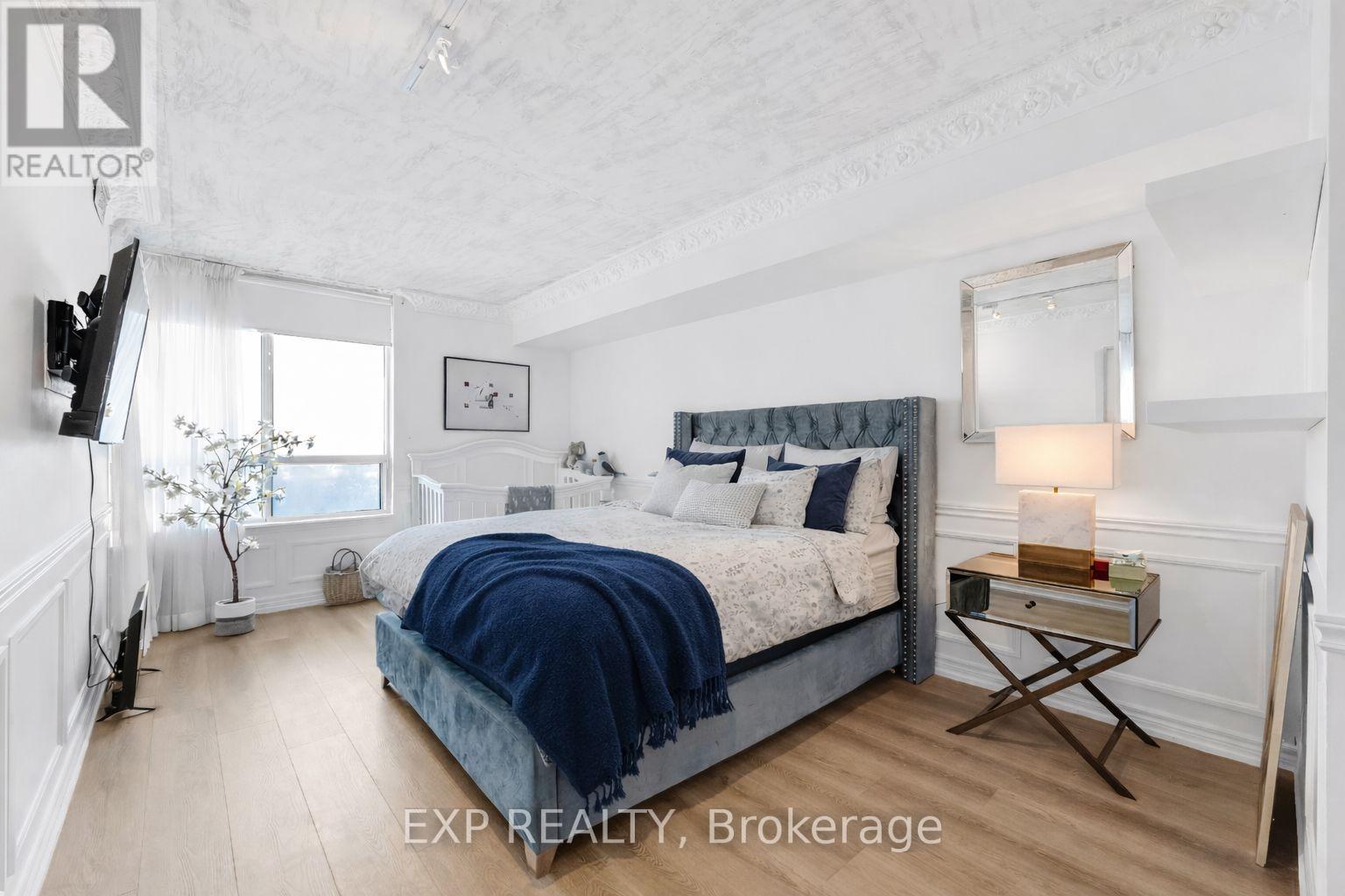 810 - 2 Covington Road, Toronto, Ontario  M6A 3E2 - Photo 16 - C12778456