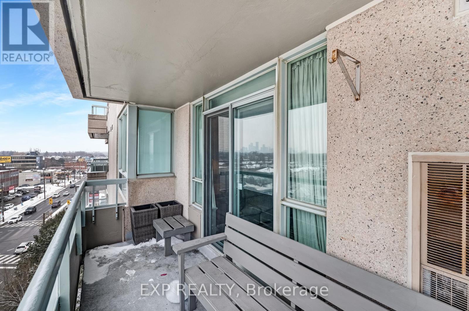 810 - 2 Covington Road, Toronto, Ontario  M6A 3E2 - Photo 24 - C12778456