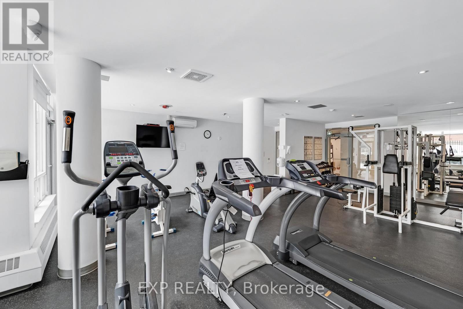 810 - 2 Covington Road, Toronto, Ontario  M6A 3E2 - Photo 28 - C12778456