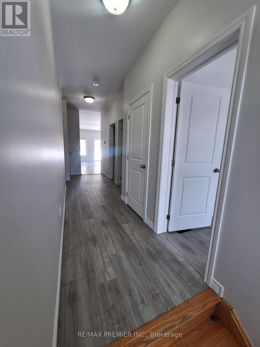 177 Isabella Drive, Orillia, Ontario  L3V 6H2 - Photo 2 - S12779370