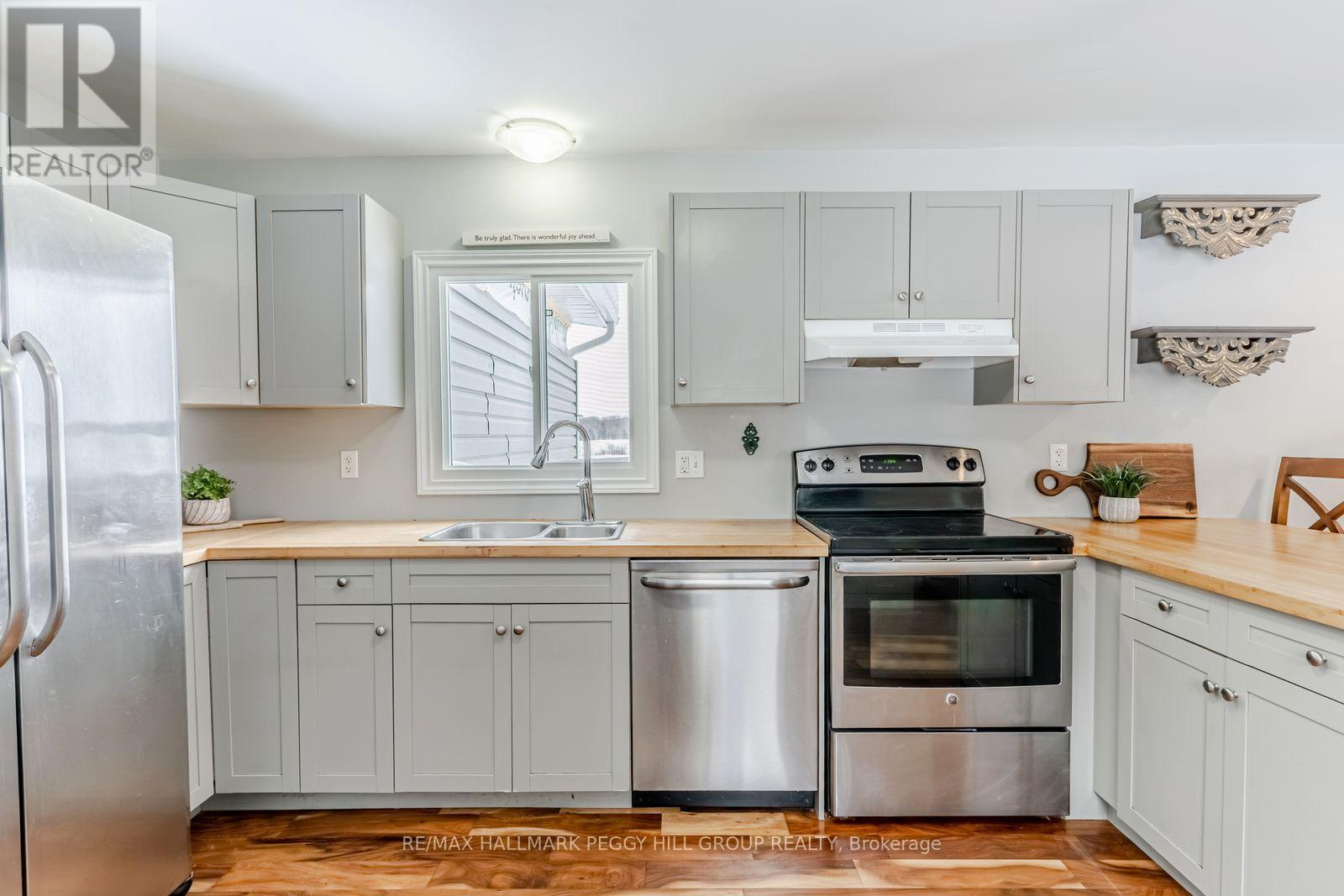 1900 Reeves Road, Tay, Ontario  L0K 2A0 - Photo 5 - S12779420