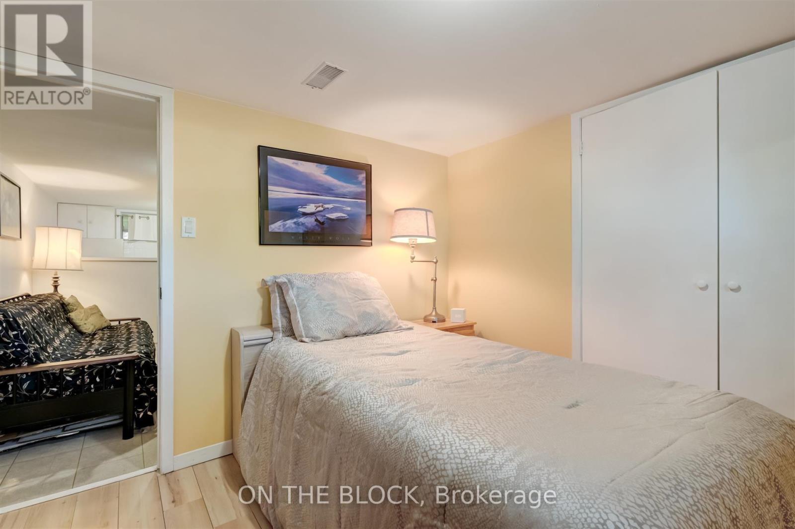 534 Midland Avenue, Toronto, Ontario  M1N 1T1 - Photo 25 - E12773414