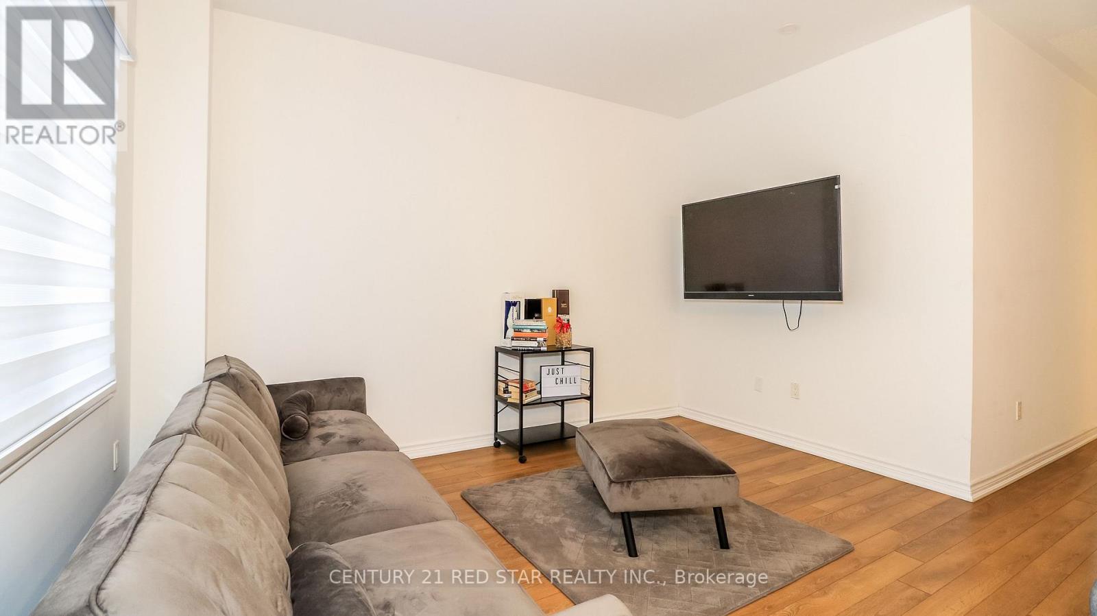 32 Milson Crescent, Essa, Ontario  L0M 1B4 - Photo 17 - N12776578