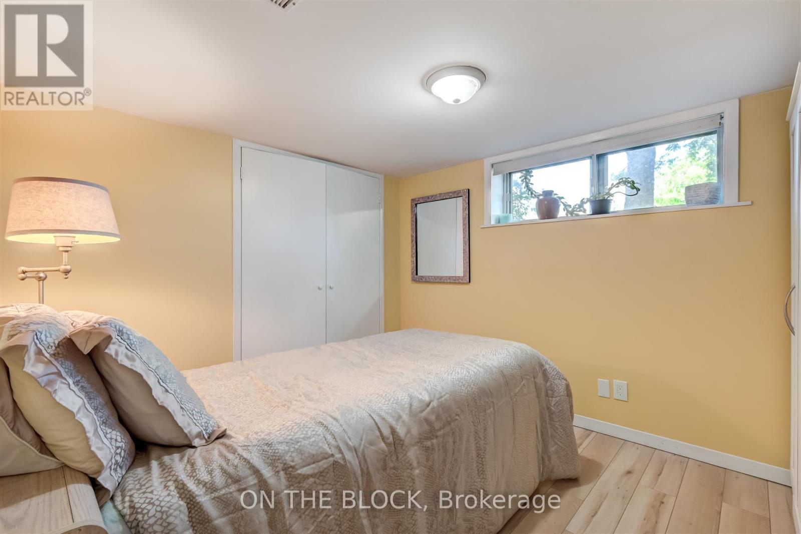 534 Midland Avenue, Toronto, Ontario  M1N 1T1 - Photo 24 - E12773414