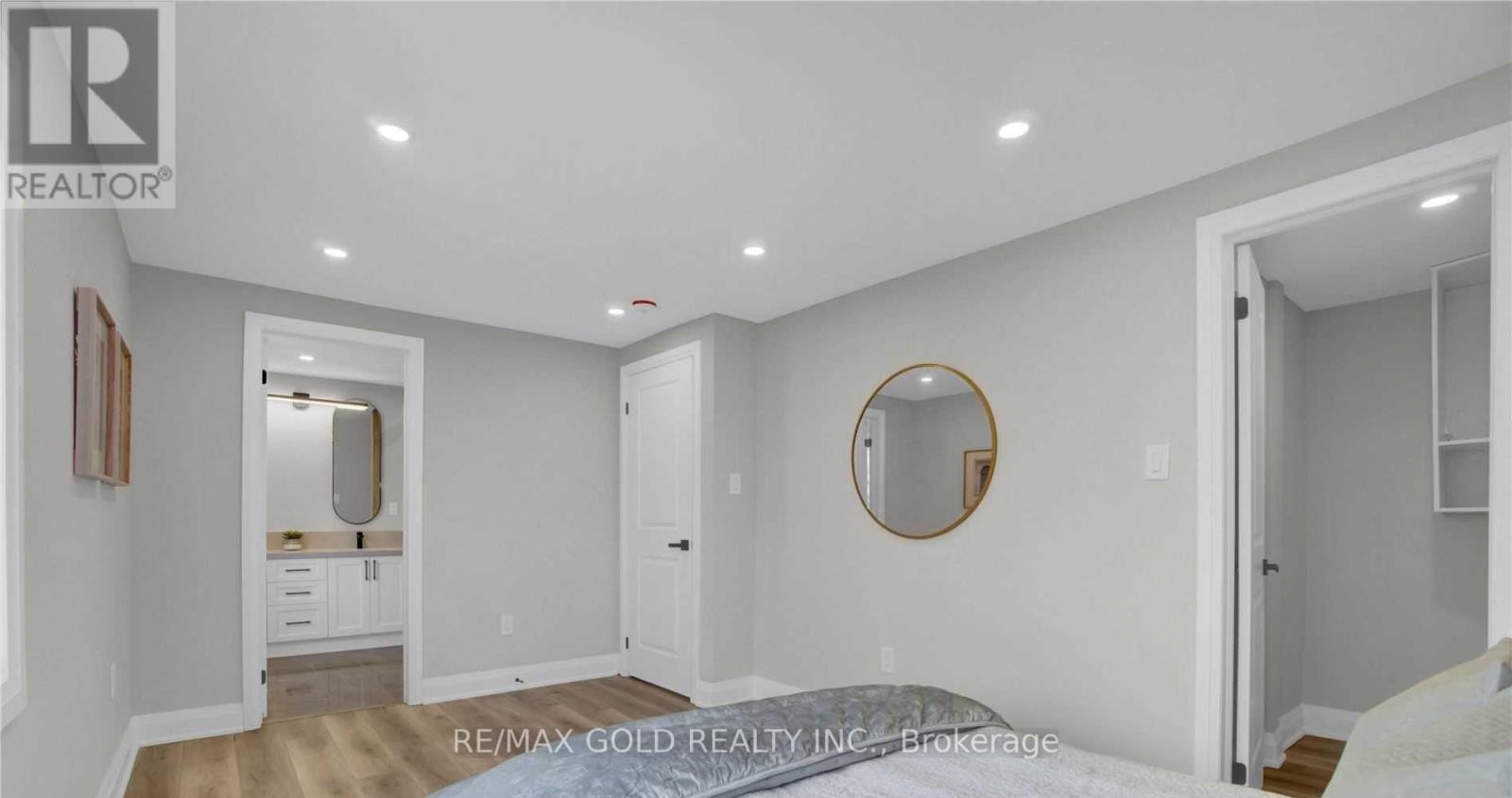 2404 Maryvale Court, Burlington, Ontario  L7P 2P2 - Photo 15 - W12779386