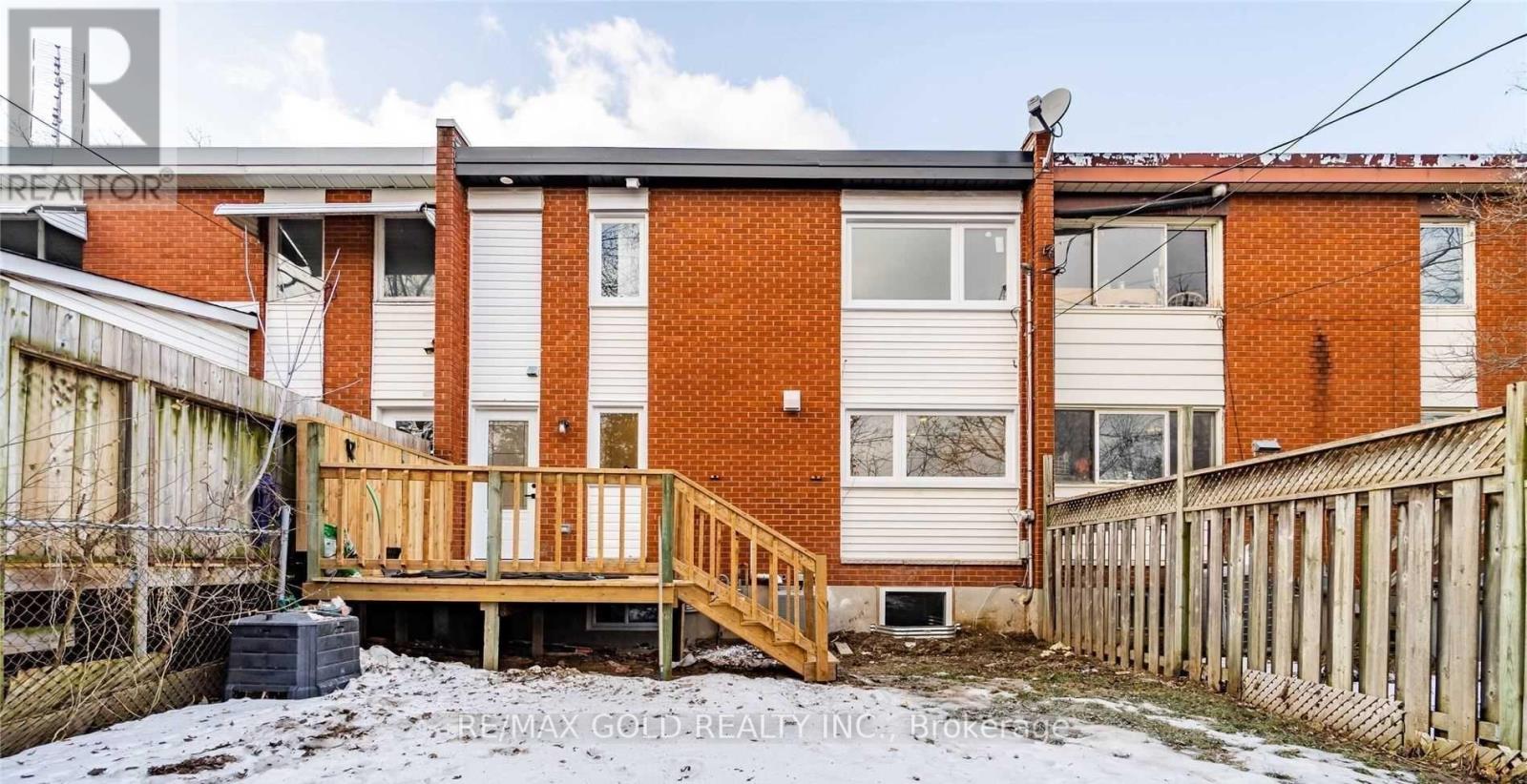 2404 Maryvale Court, Burlington, Ontario  L7P 2P2 - Photo 27 - W12779386