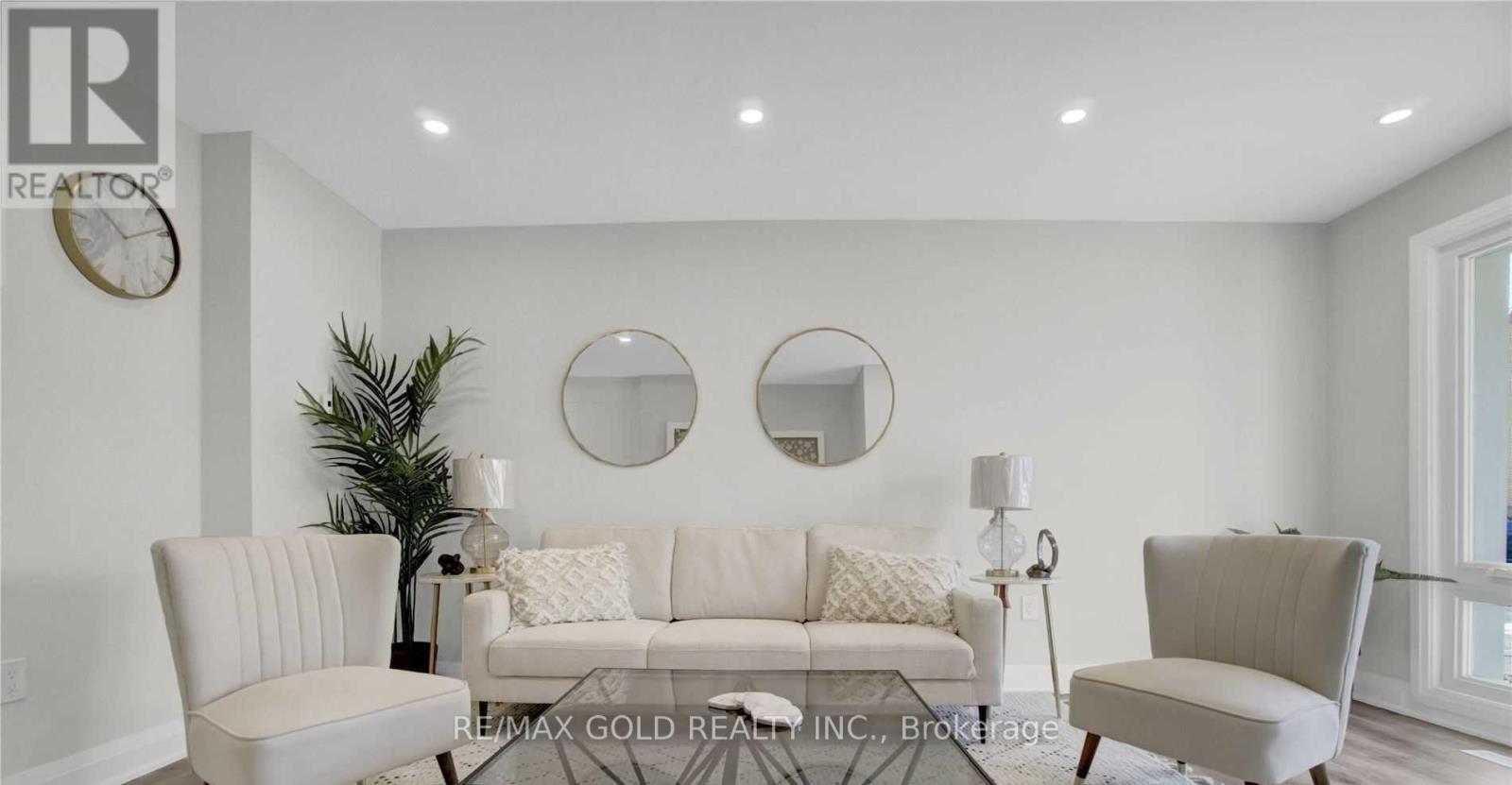 2404 Maryvale Court, Burlington, Ontario  L7P 2P2 - Photo 6 - W12779386