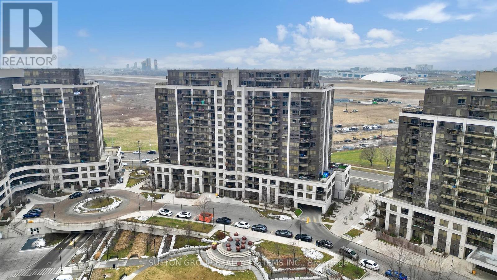 1215 - 1070 SHEPPARD AVENUE W, Toronto, Ontario