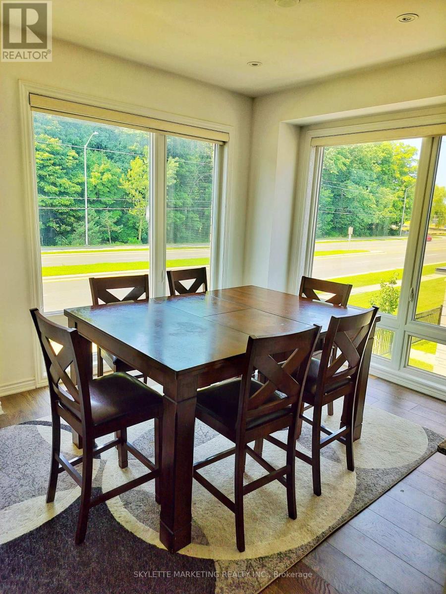 2489 Badger Crescent, Oakville, Ontario  L6M 5M1 - Photo 6 - W12779390