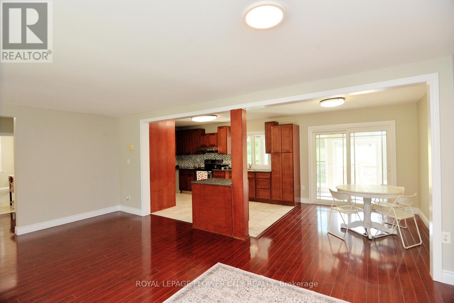 15790 Mississauga Road, Caledon, Ontario  L7C 1W8 - Photo 9 - W12779398