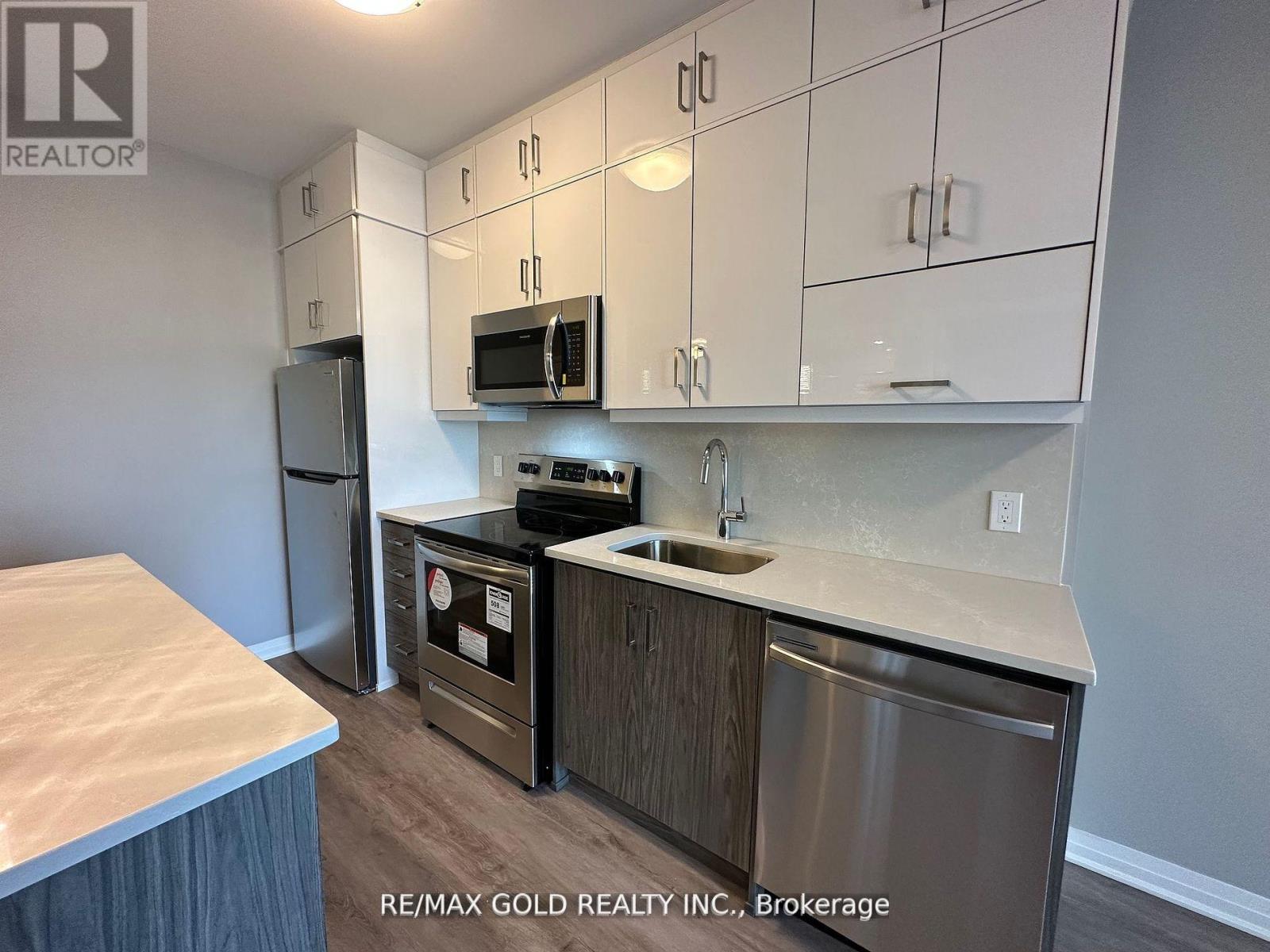 127 - 95 Dundas Street, Oakville, Ontario  L6M 5N4 - Photo 10 - W12779400