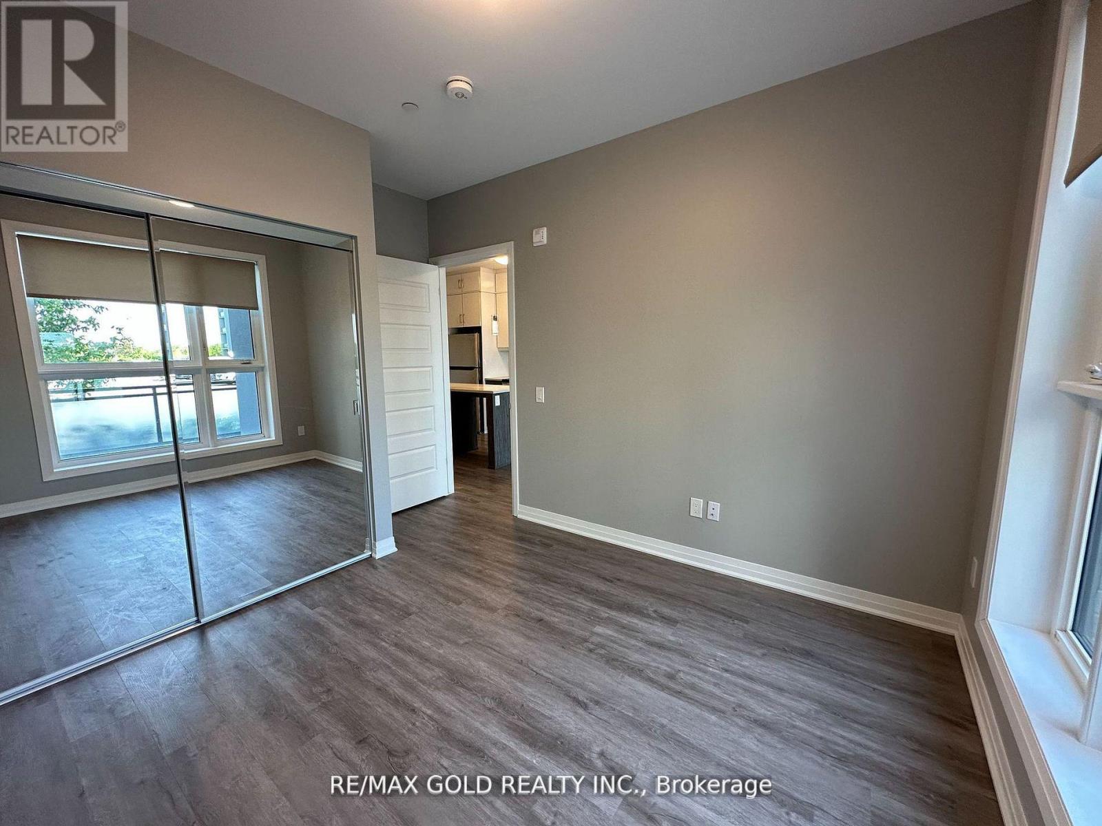 127 - 95 Dundas Street, Oakville, Ontario  L6M 5N4 - Photo 14 - W12779400