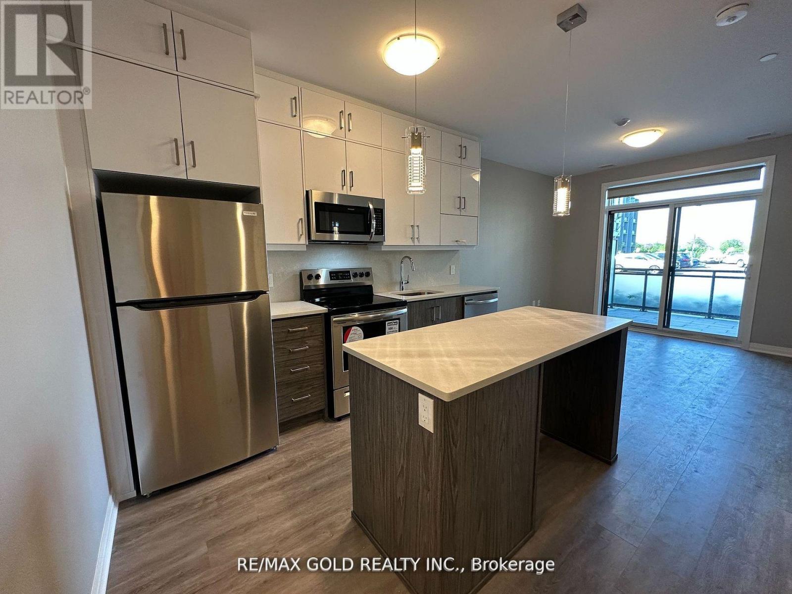 127 - 95 Dundas Street, Oakville, Ontario  L6M 5N4 - Photo 3 - W12779400