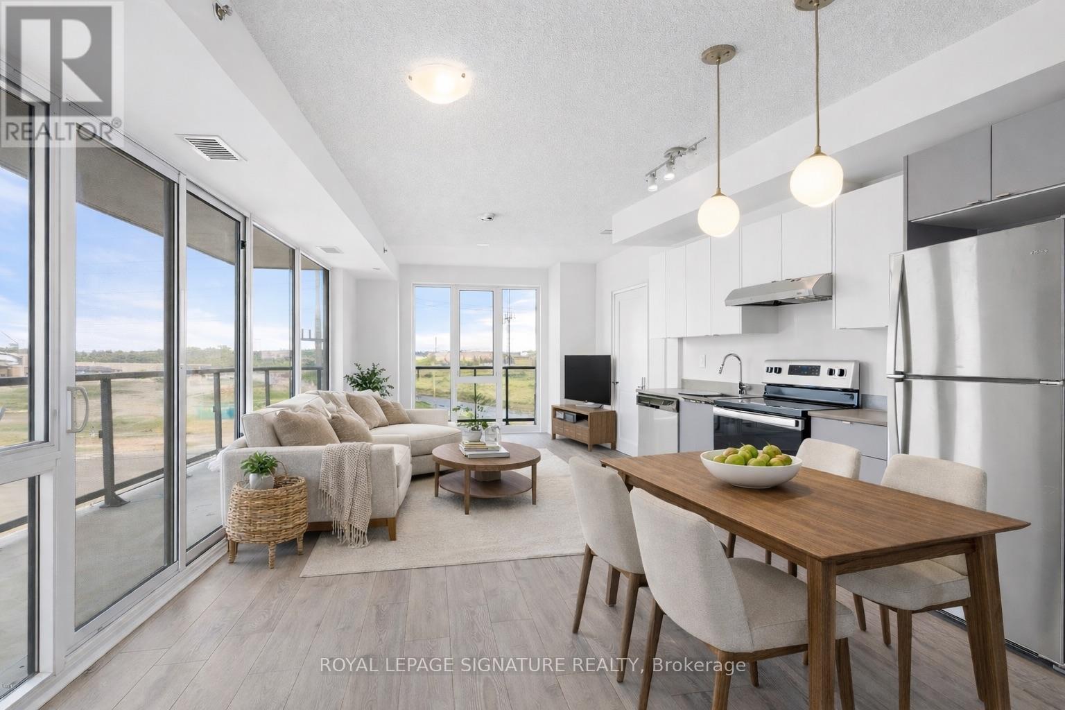 B404 - 3200 DAKOTA COMMON, Burlington, Ontario