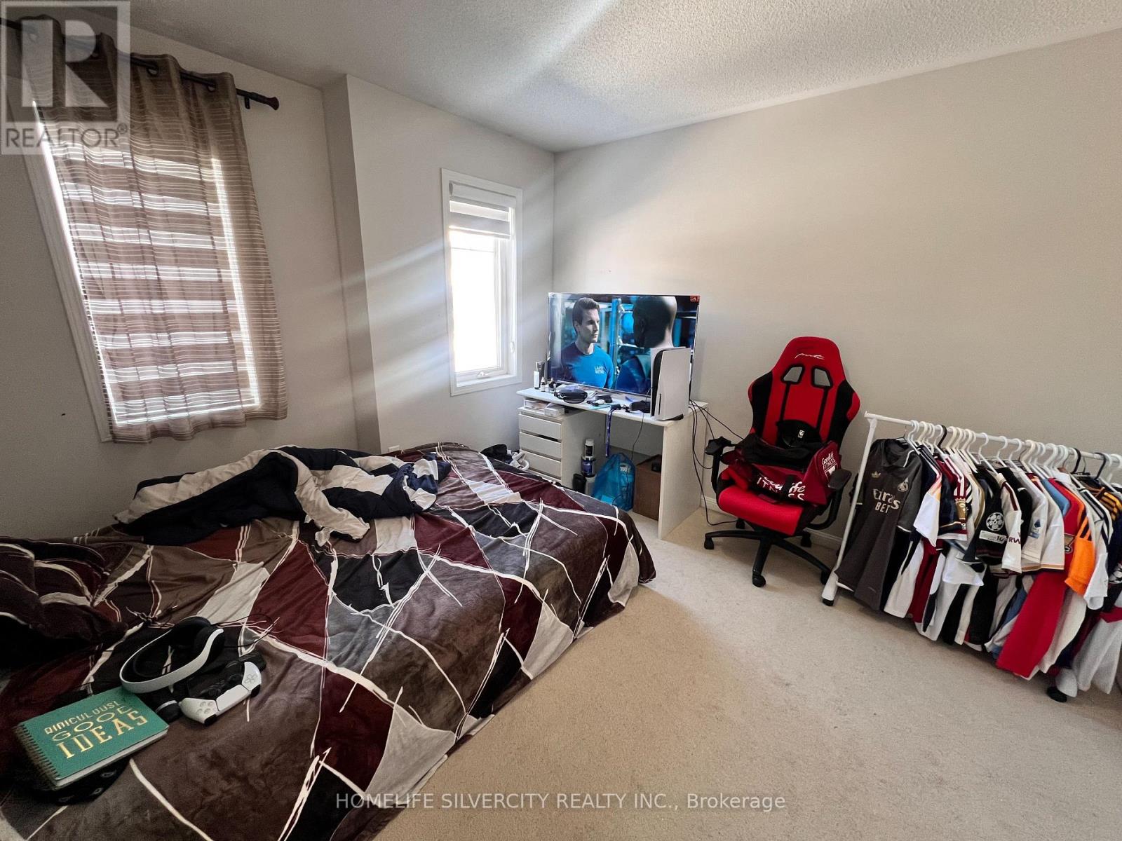 Main Level - 29 Lathbury Street S, Brampton, Ontario  L7A 0R6 - Photo 8 - W12779484