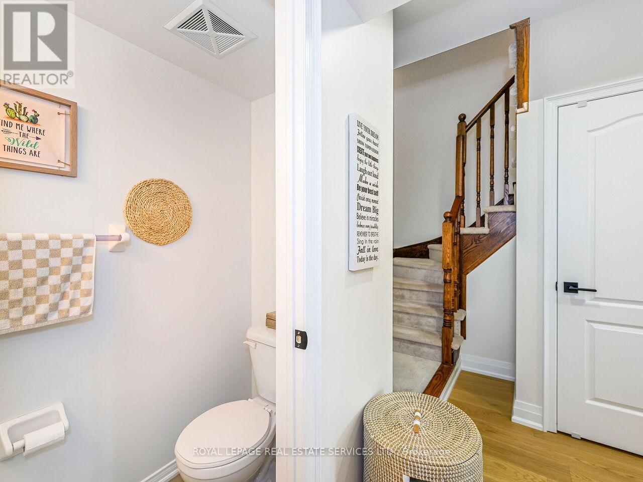 Unit 12 - 19 Hays Boulevard, Oakville, Ontario  L6H 0H8 - Photo 10 - W12779516