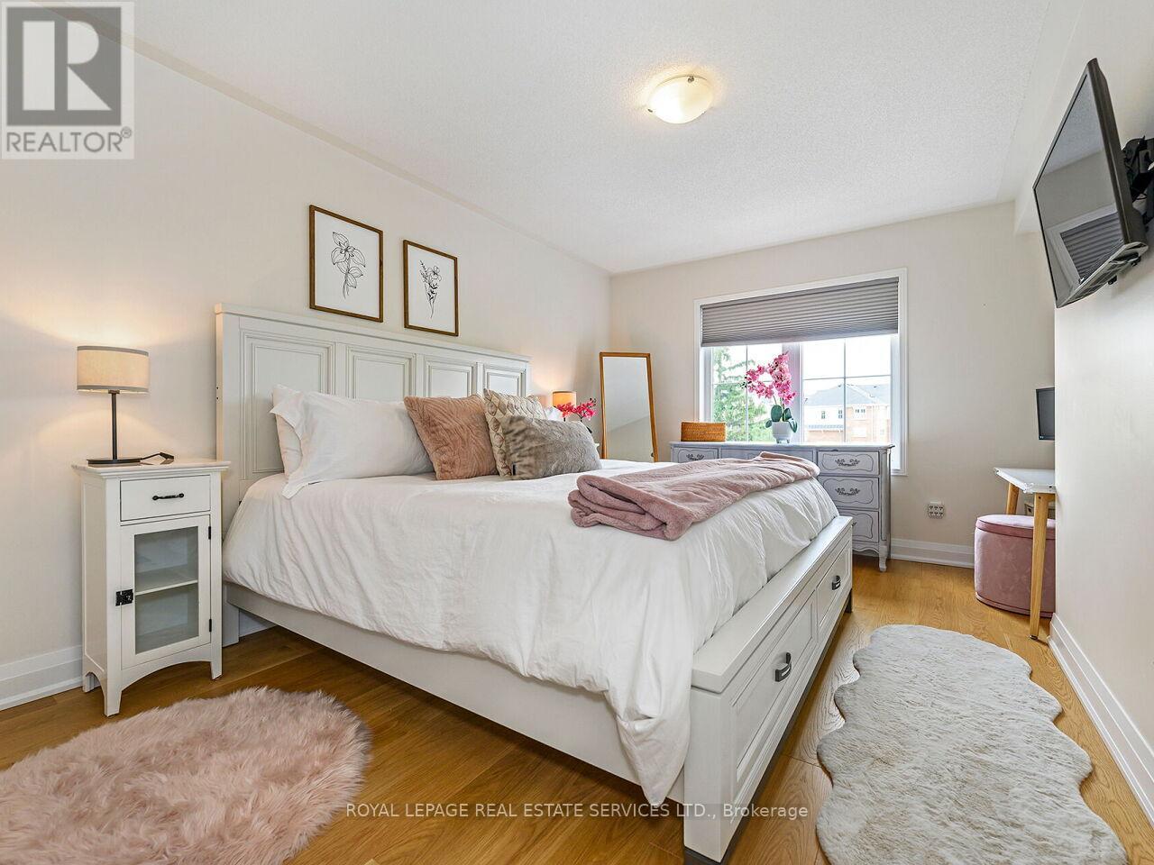 Unit 12 - 19 Hays Boulevard, Oakville, Ontario  L6H 0H8 - Photo 11 - W12779516