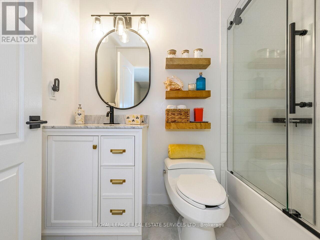 Unit 12 - 19 Hays Boulevard, Oakville, Ontario  L6H 0H8 - Photo 14 - W12779516