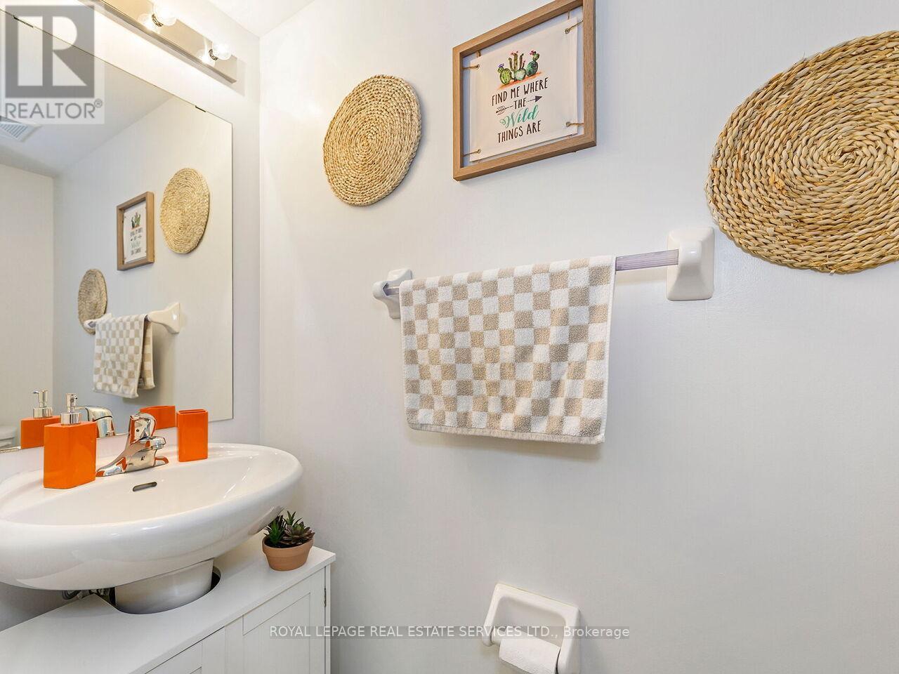 Unit 12 - 19 Hays Boulevard, Oakville, Ontario  L6H 0H8 - Photo 9 - W12779516