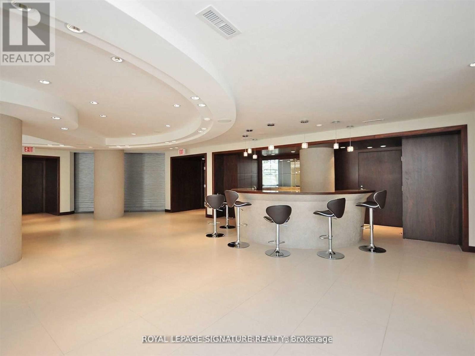 1002 - 220 Burnhamthorpe Road, Mississauga, Ontario  L5B 4N4 - Photo 24 - W12779526