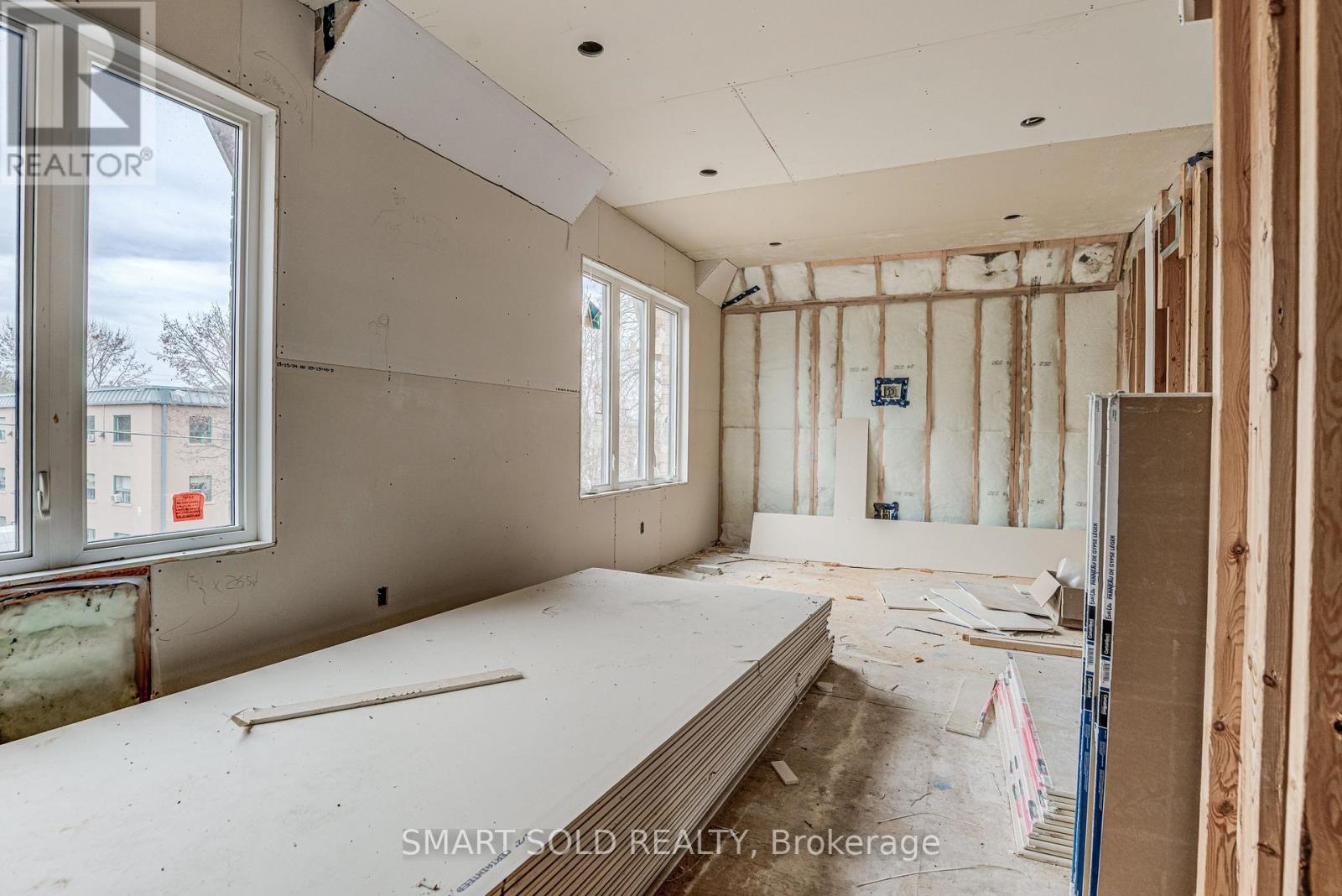 4 Forty Third Street, Toronto, Ontario  M8W 3P6 - Photo 22 - W12779546